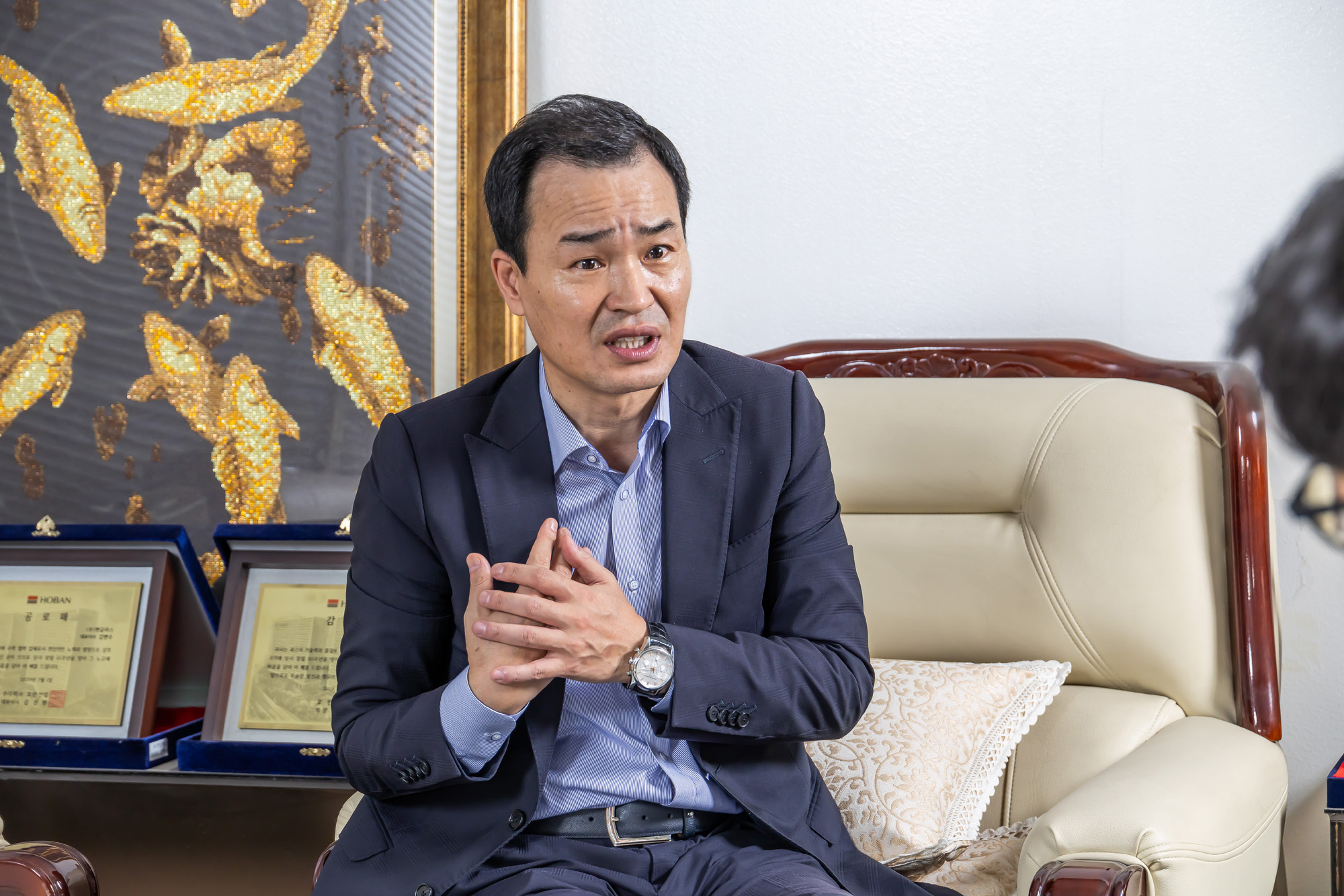 경제;기업;하청;협력업체;LX하우시스;유리제조업;현글라스;건축자재;lg하우시스협력사;창호생산업체;김현수대표