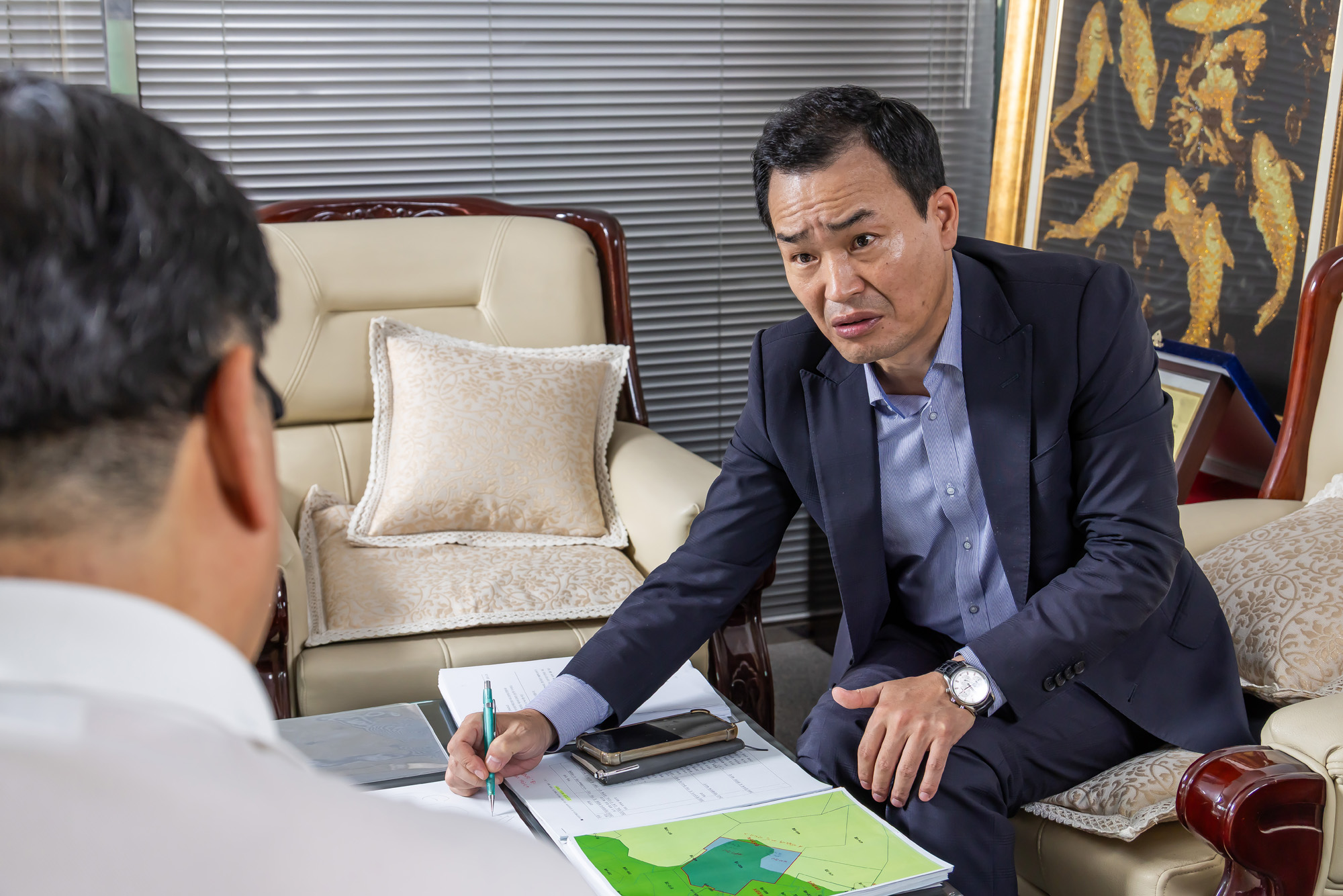 경제;기업;하청;협력업체;LX하우시스;유리제조업;현글라스;건축자재;lg하우시스협력사;창호생산업체;김현수대표