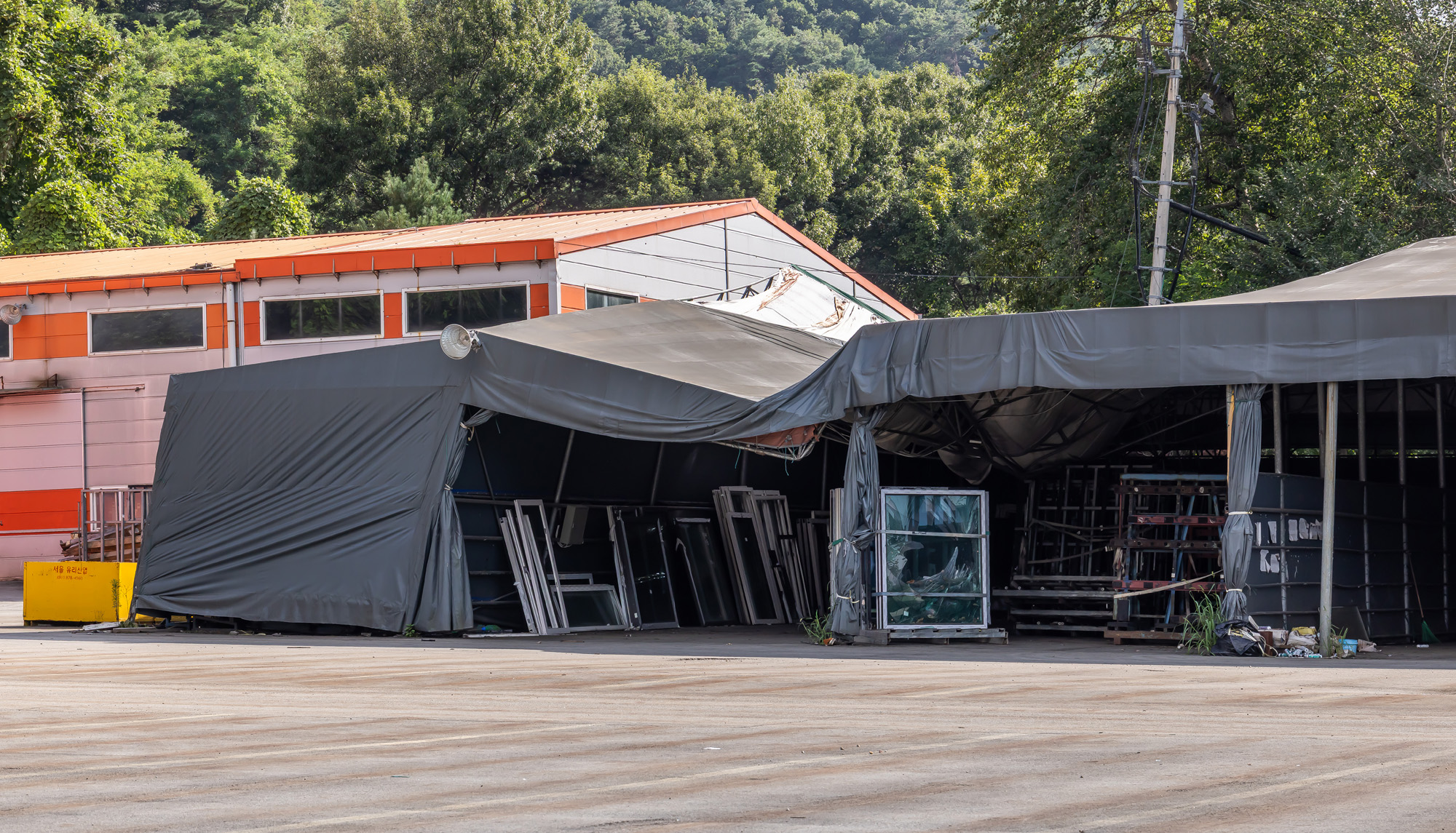경제;기업;하청;협력업체;LX하우시스;유리제조업;현글라스;건축자재;lg하우시스협력사;창호생산업체;김현수대표