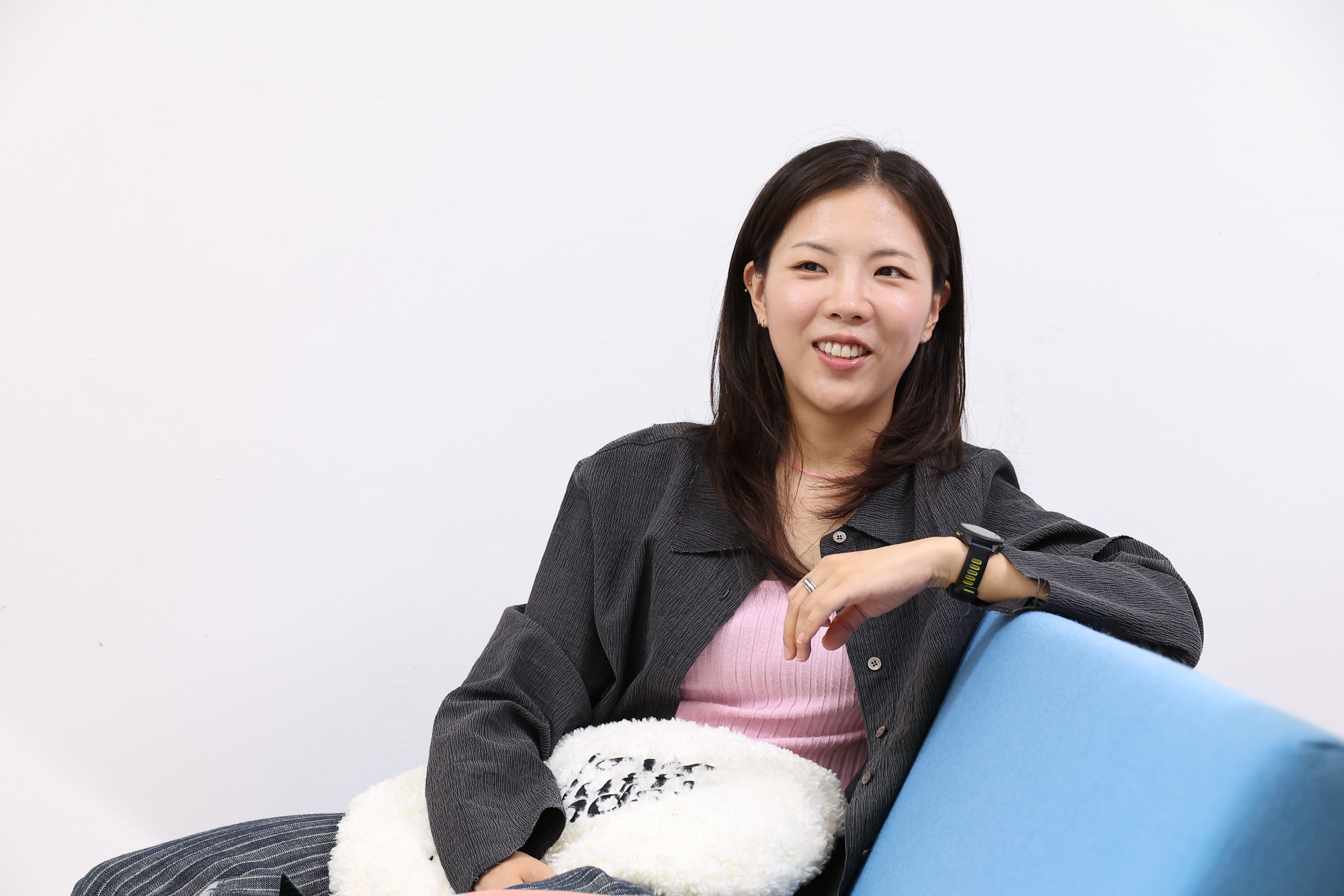 신소현 오이뮤 대표 프로필 촬영 브랜드 비즈