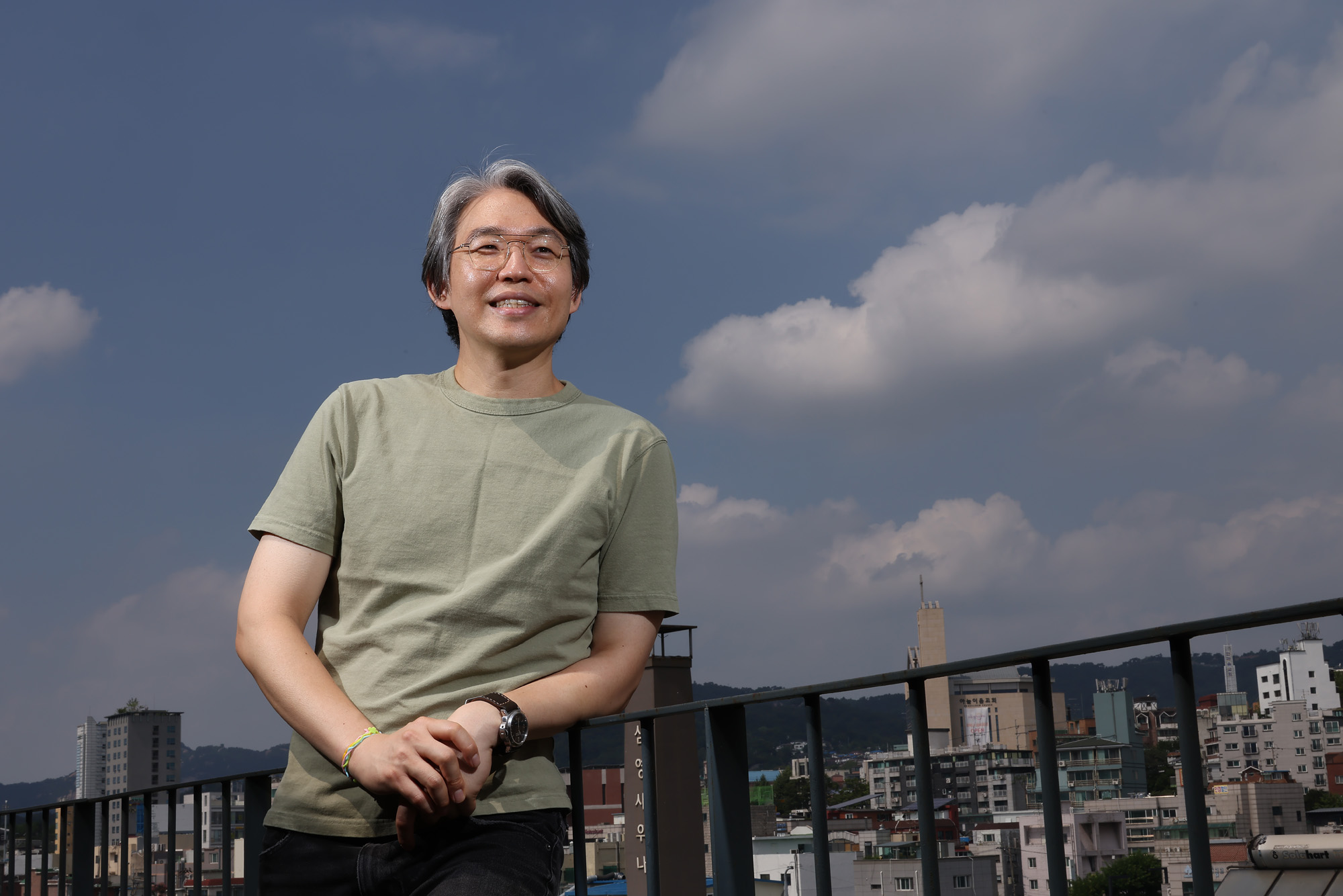 아워레이보;이정형;프로필;브랜드비즈;비즈한국