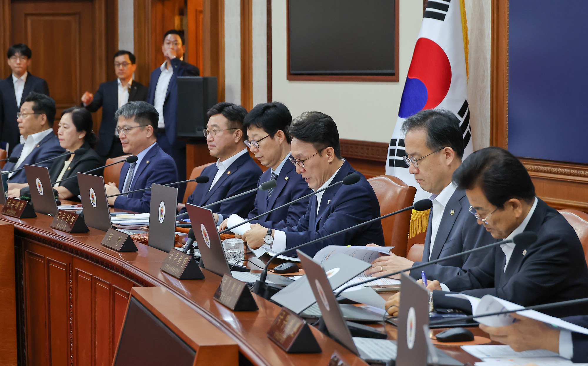 국무회의 김민석