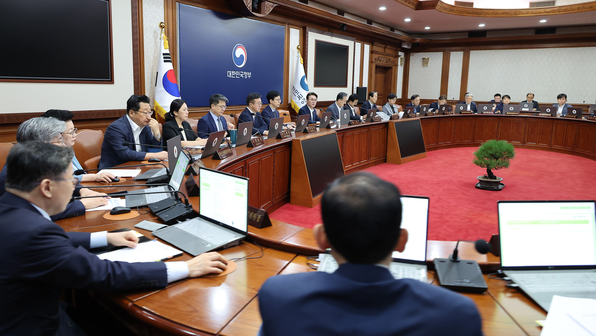 국무회의 김민석