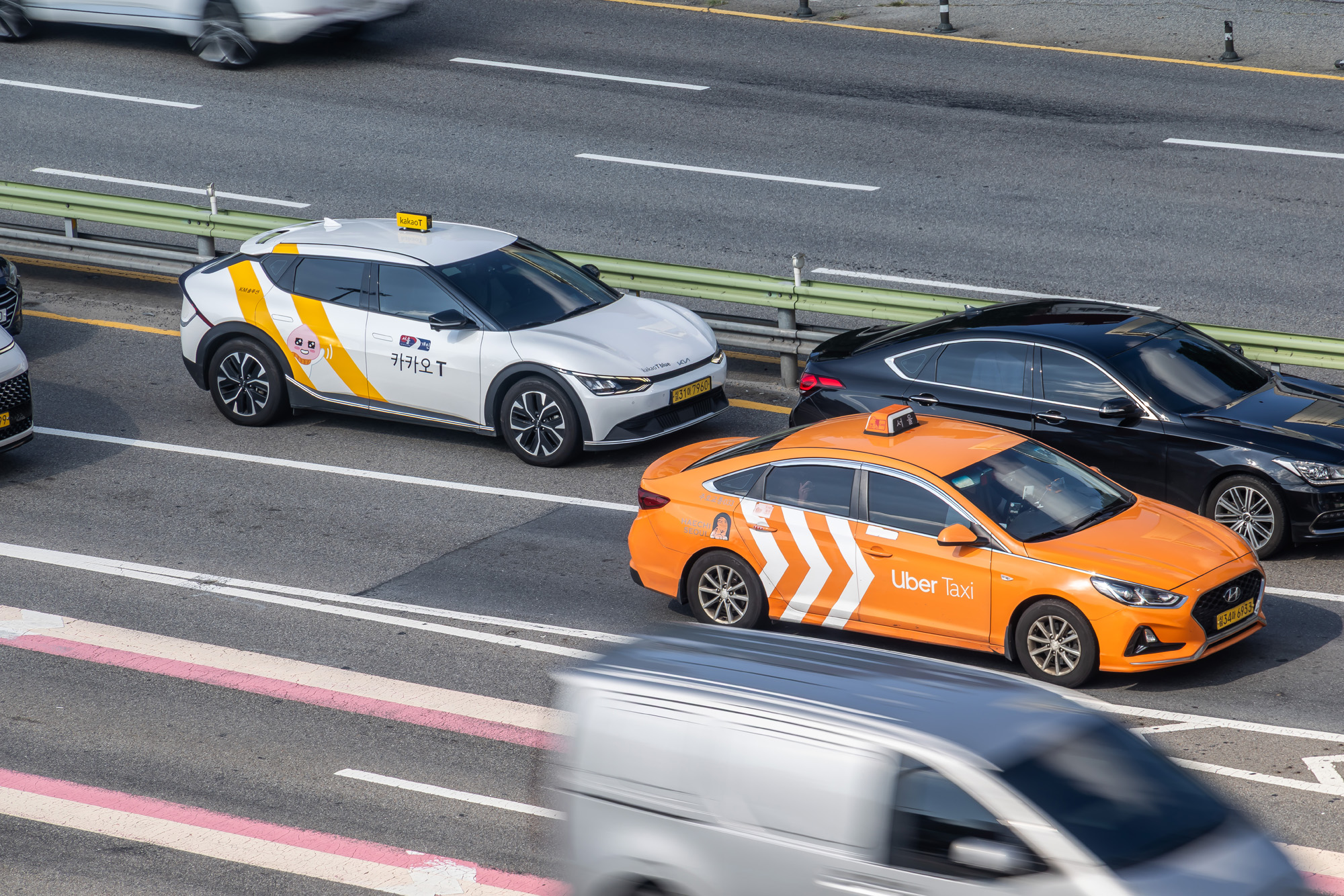 경제;기업;운송업;택시운송업;모빌리티;모빌리티멤버십전쟁;카카오T;우버택시;카카오택시;Uber택시