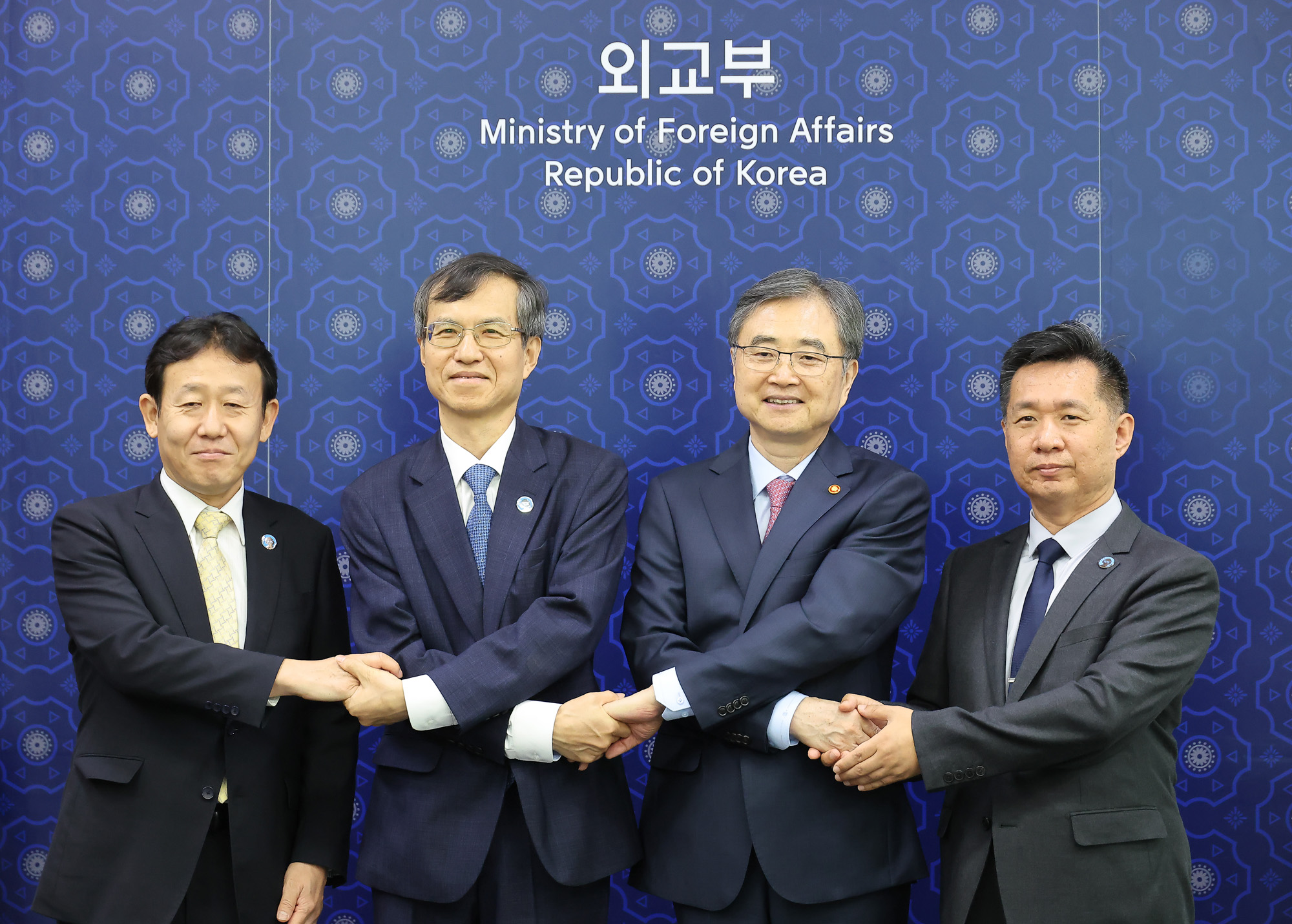 조현;외교부 장관;한일중;협력사무국;TCS;사무총장