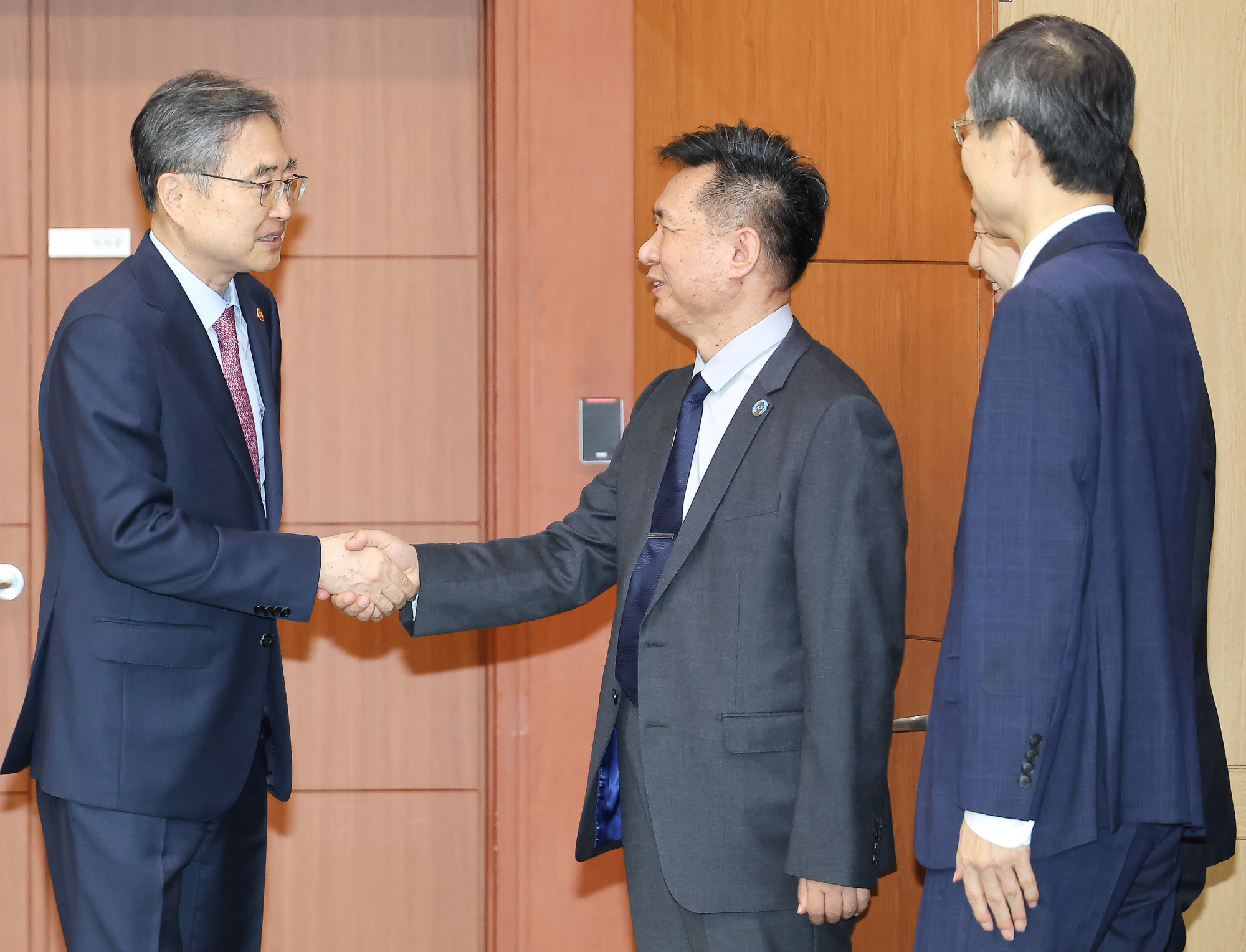 조현;외교부 장관;한일중;협력사무국;TCS;사무총장