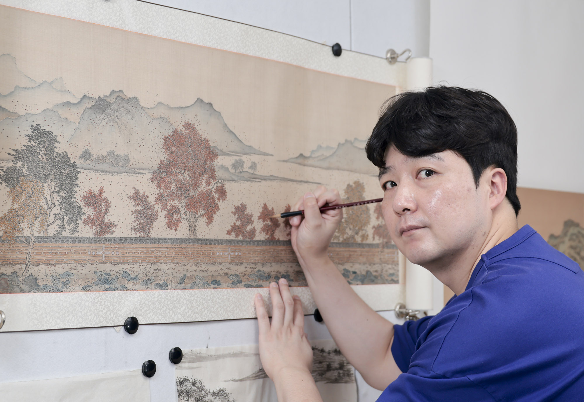 제현모;제현모작가