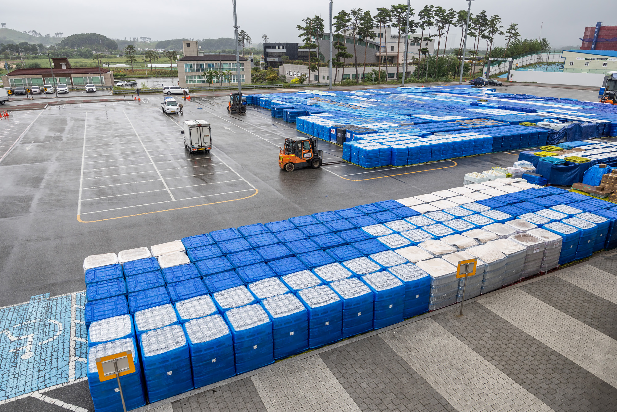 사회;자연재해;여름가뭄;사건사고;세태;강릉재난사태선포;강릉가뭄;강릉재난사태현장;강릉최악가뭄;강릉아레나주차장생수;강릉대관령샘터