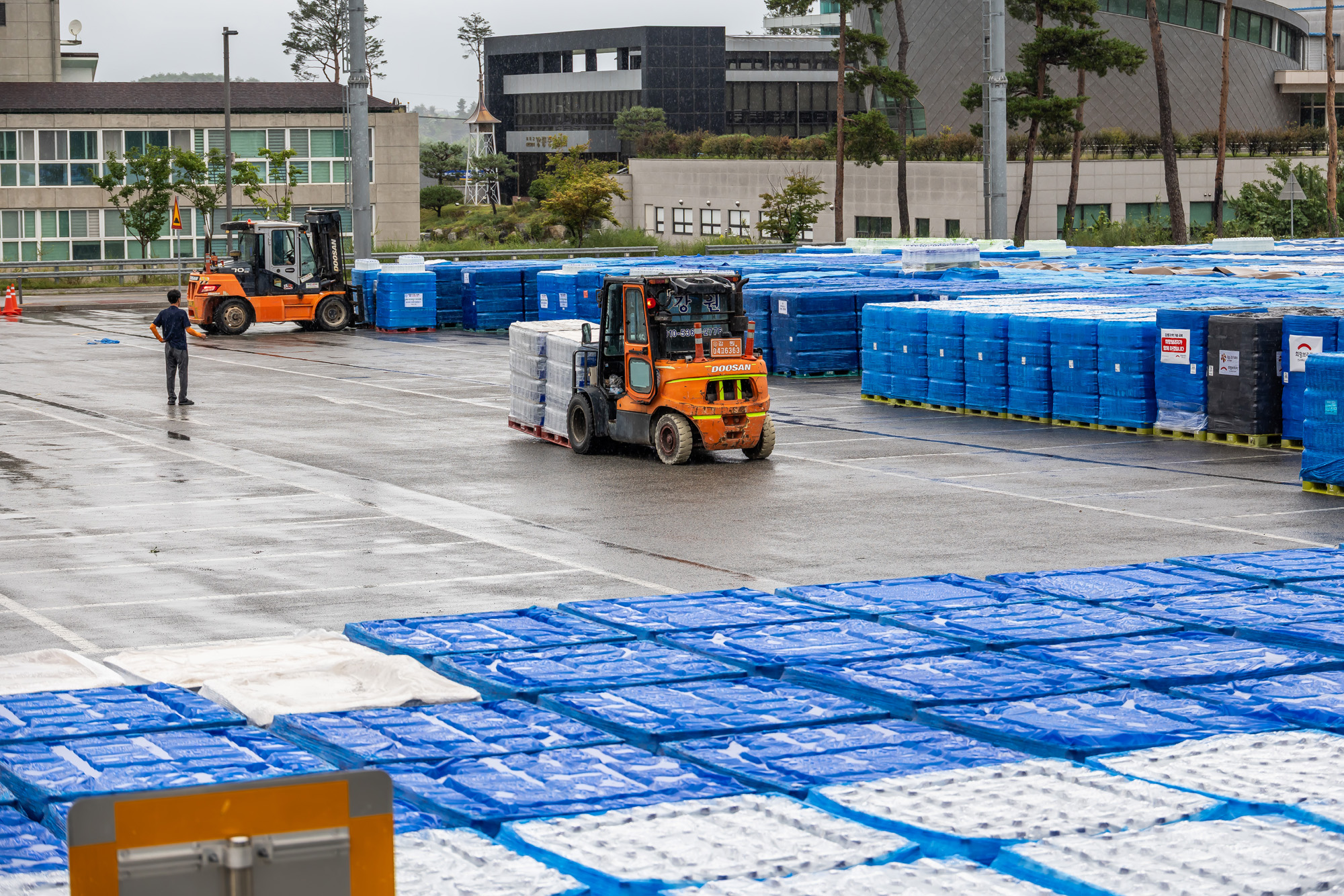 사회;자연재해;여름가뭄;사건사고;세태;강릉재난사태선포;강릉가뭄;강릉재난사태현장;강릉최악가뭄;강릉아레나주차장생수;강릉대관령샘터