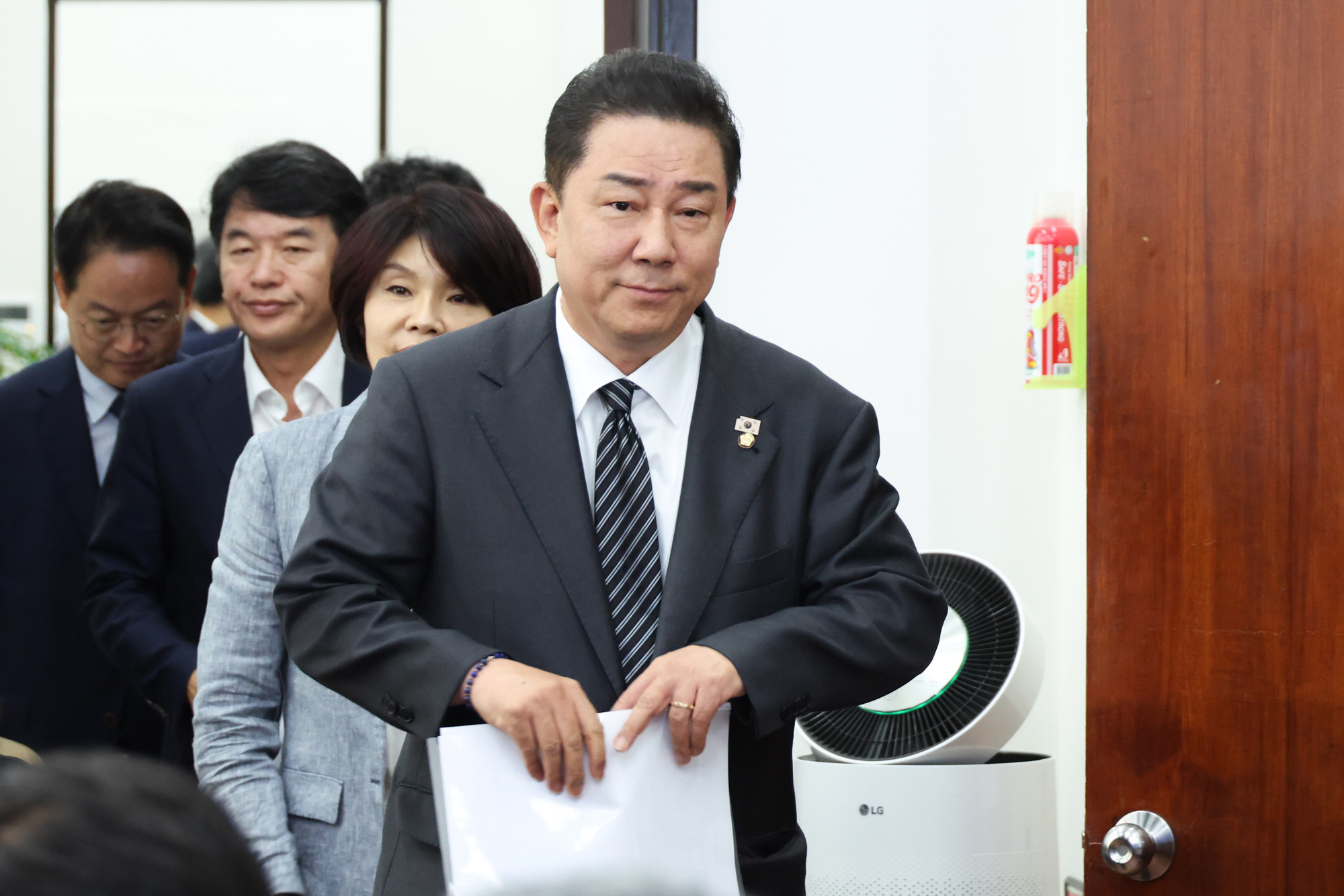 정치;국회;더불어민주당 정책조정회의;김병기 원내대표