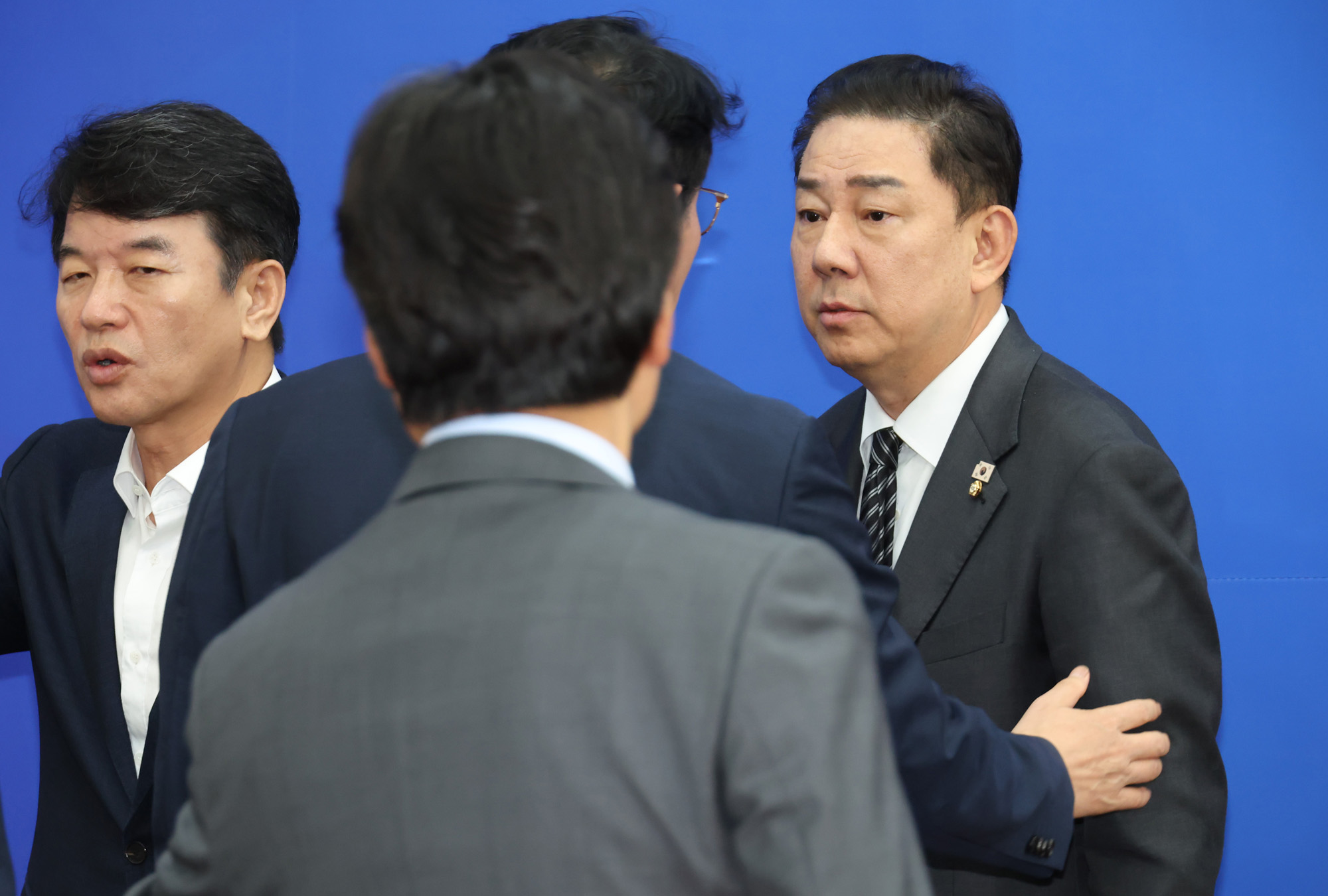 정치;국회;더불어민주당 정책조정회의;김병기 원내대표