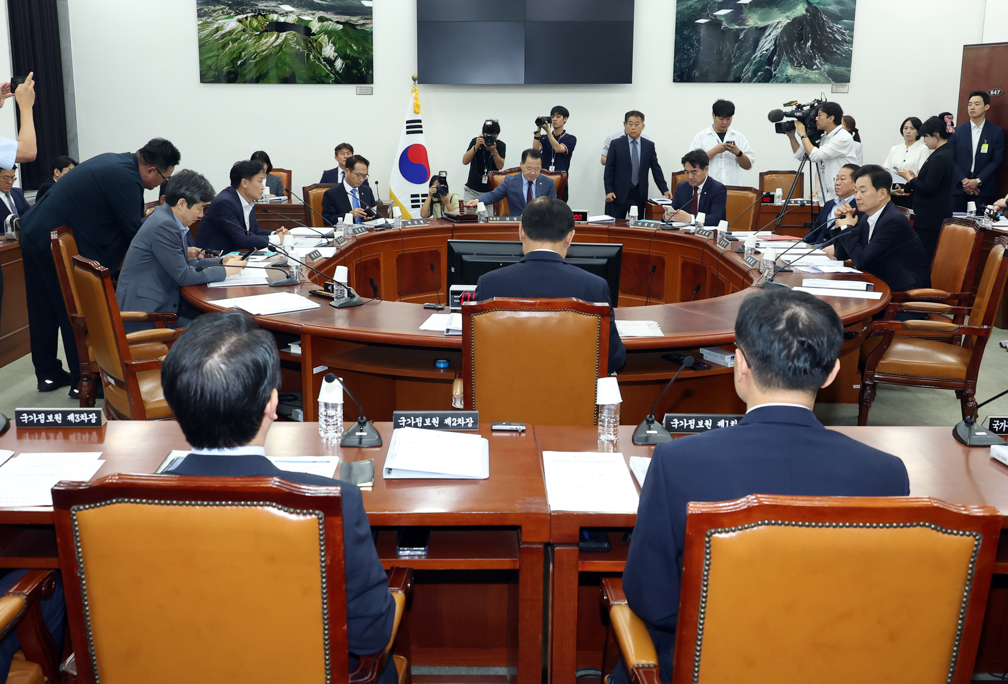 정치;국회;정보위원회;이종석 국가정보원장;국정원장