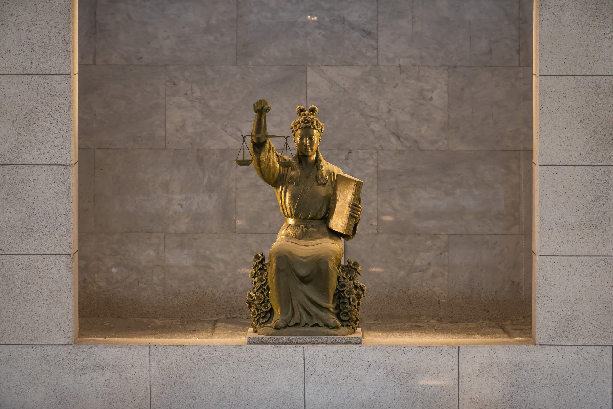 법조;입법부;대법원;대법원정의의여신상;Dike;디케