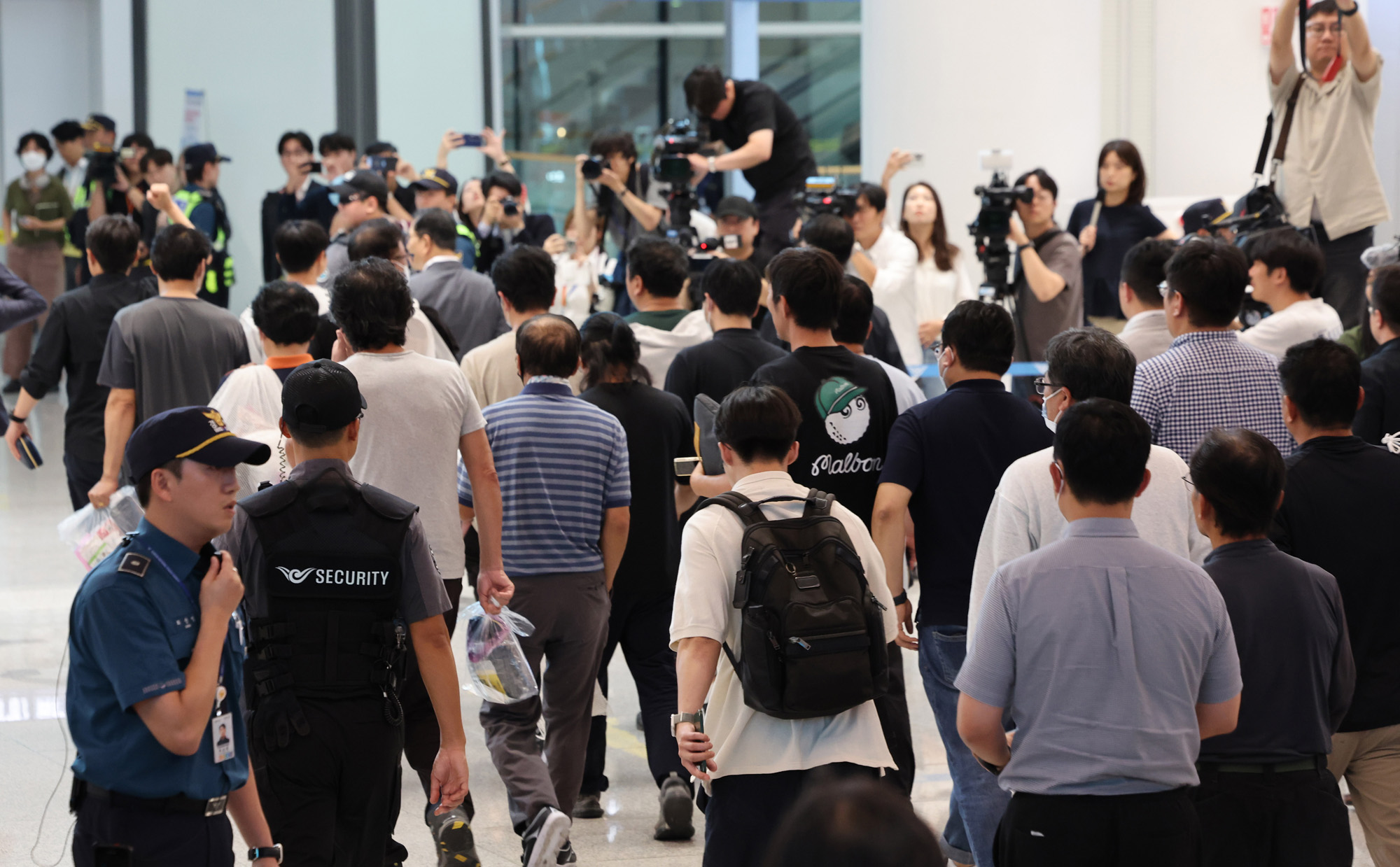 미국;포크스턴;이민세관단속국;구금시설;석방;현대차;LG에너지솔루션;배터리공장;구금한국인석방;인천공항;아틀란타