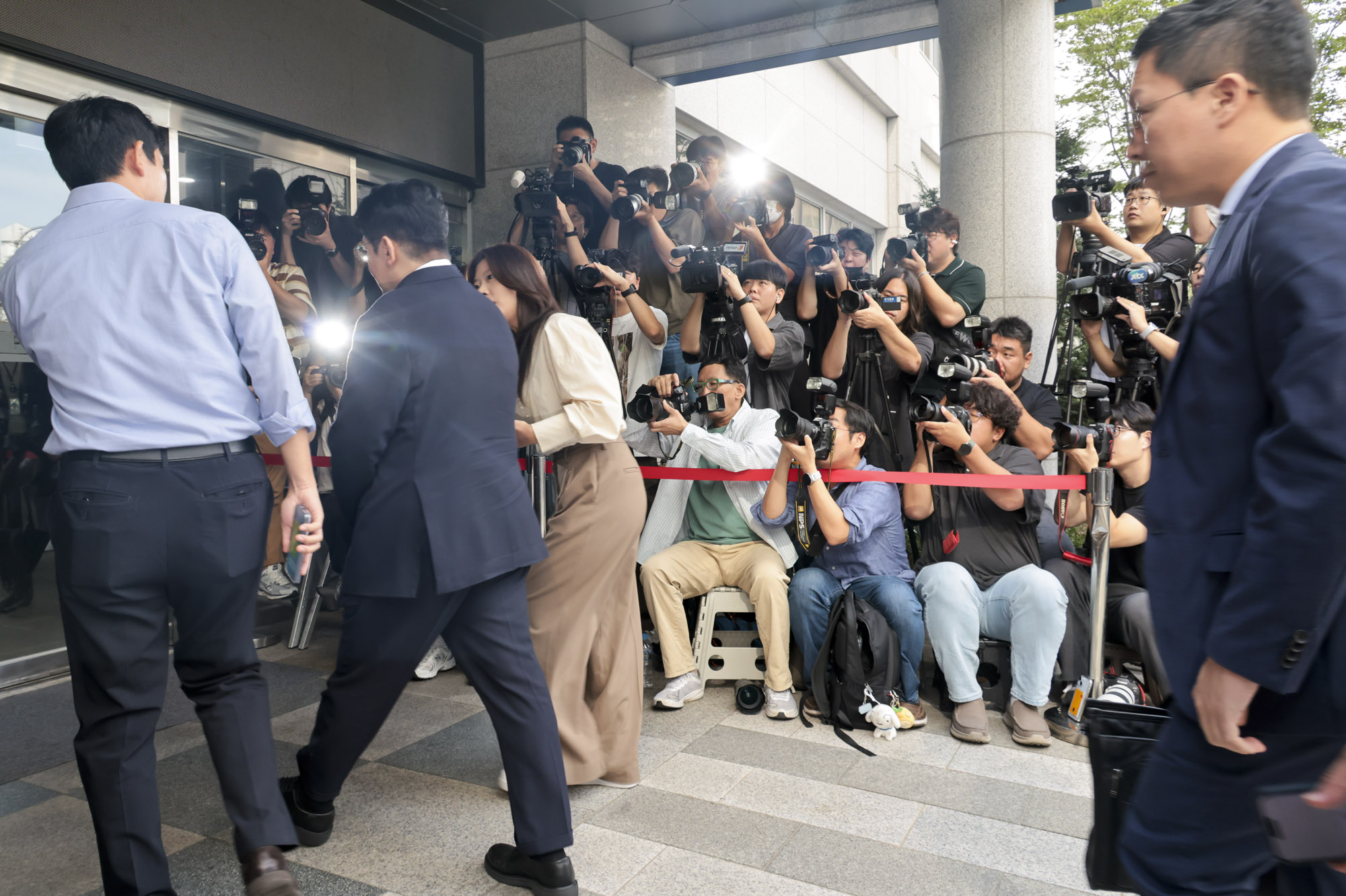 방시혁;방시혁하이브;방시혁재판;방시혁경찰;방시혁피의자;방시혁마포경찰청