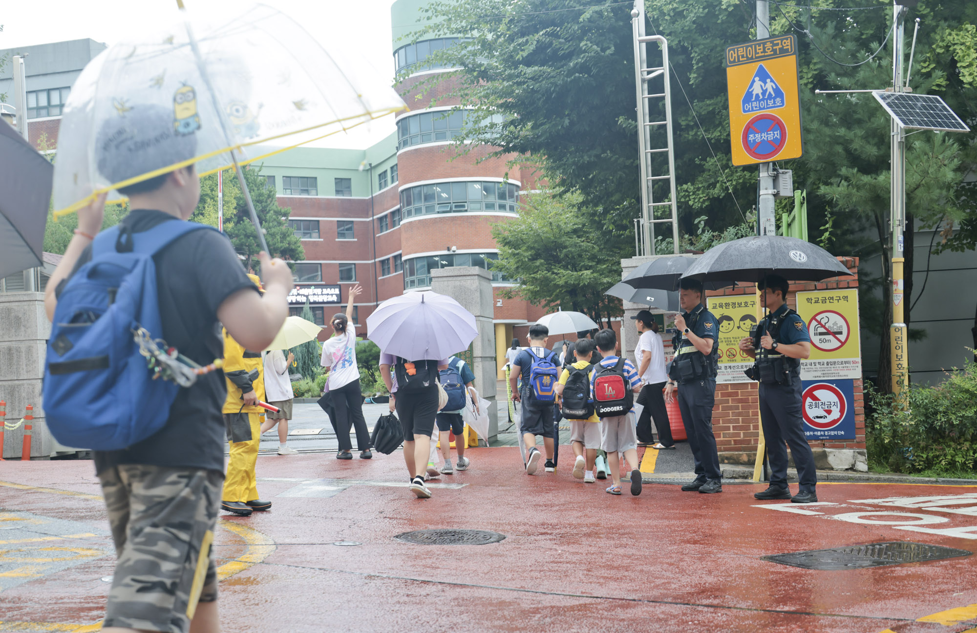 초등학생납치;초등학교납치;초등학생유인;초등학교경찰