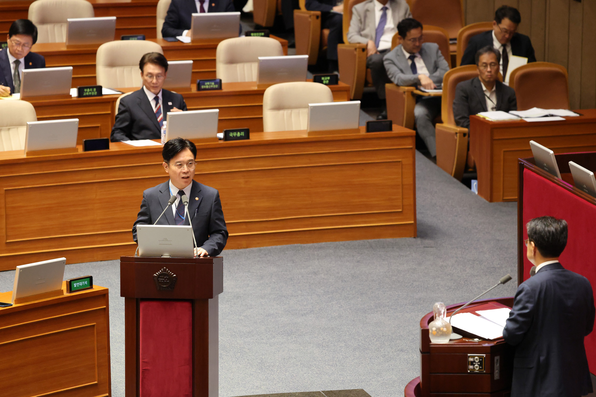 정치;국회;대정부질문;본회의;김영훈 노동부장관