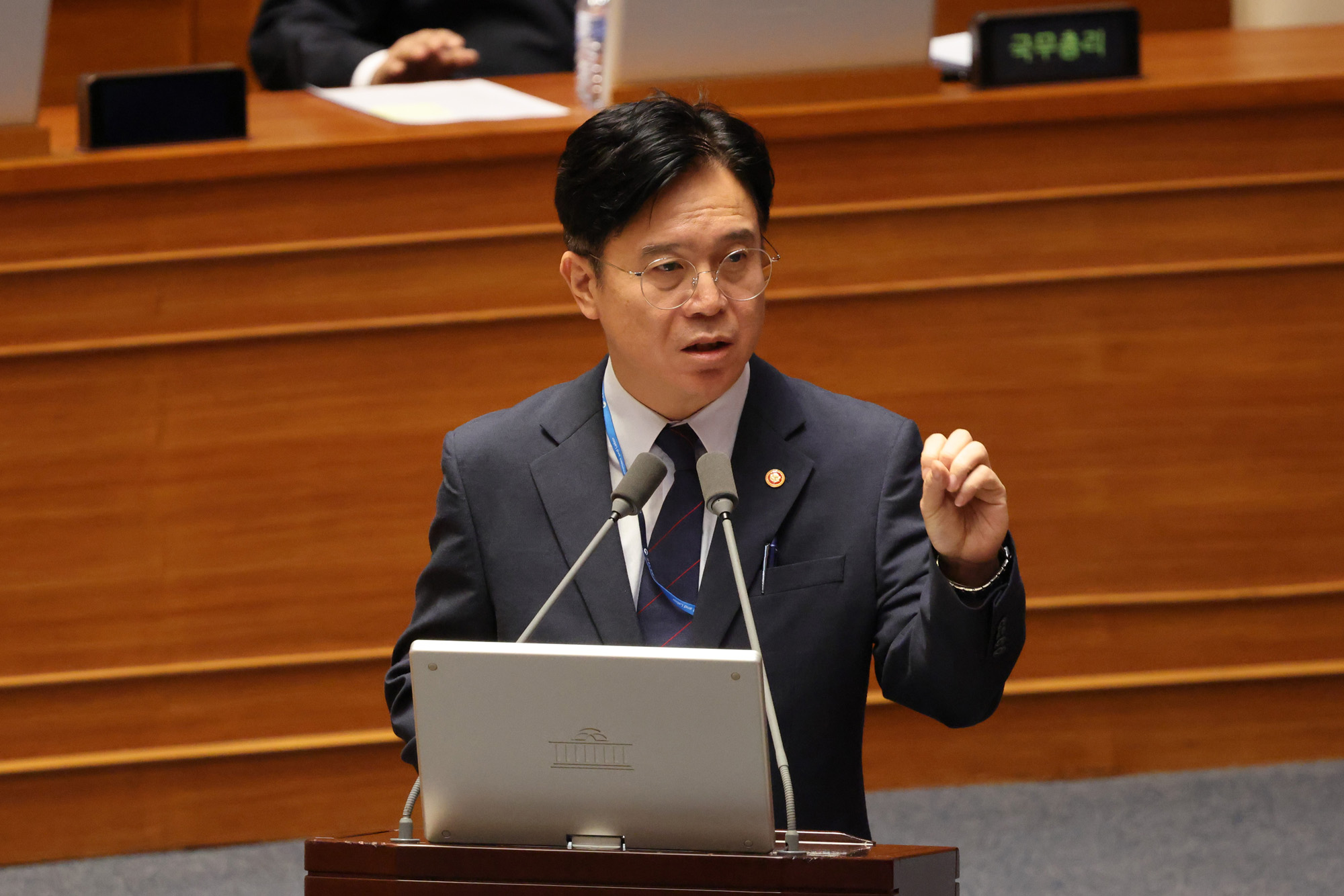 정치;국회;대정부질문;본회의;김영훈 노동부장관