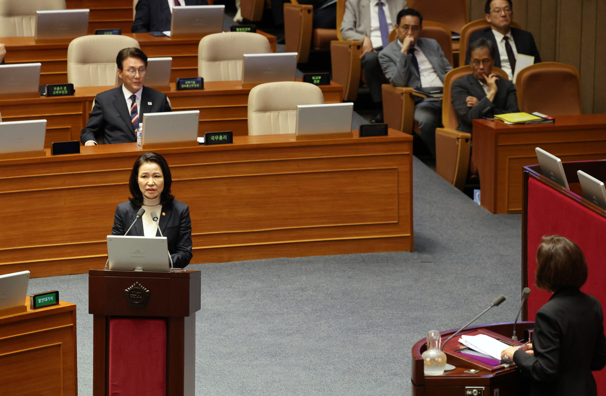 정치;국회;대정부질문;본회의;이진숙