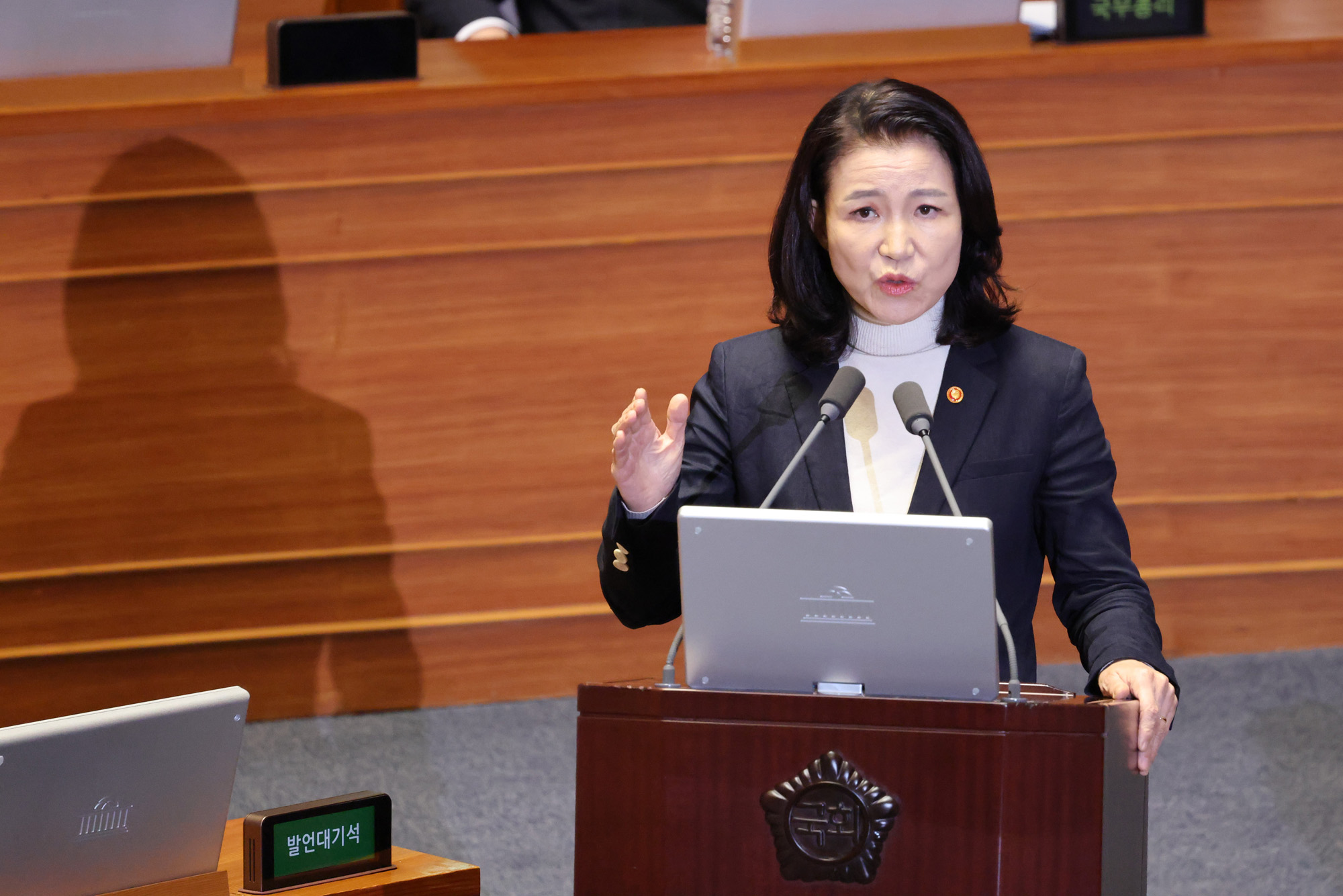 정치;국회;대정부질문;본회의;이진숙