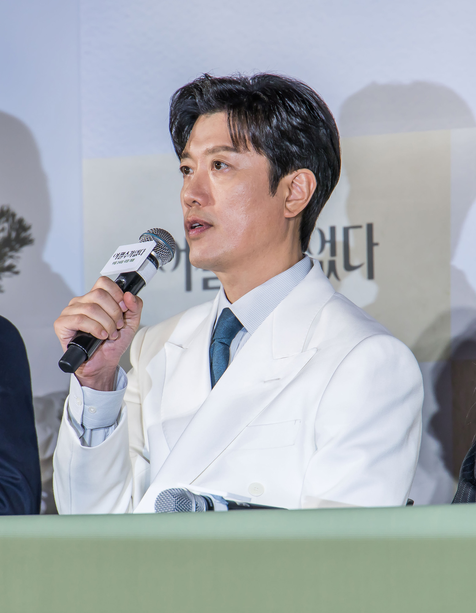 연예;영화;한국영화;어쩔수가없다;CGV아이파크몰점;박찬욱감독;이병헌;손예진;박희순;이성민;염혜란