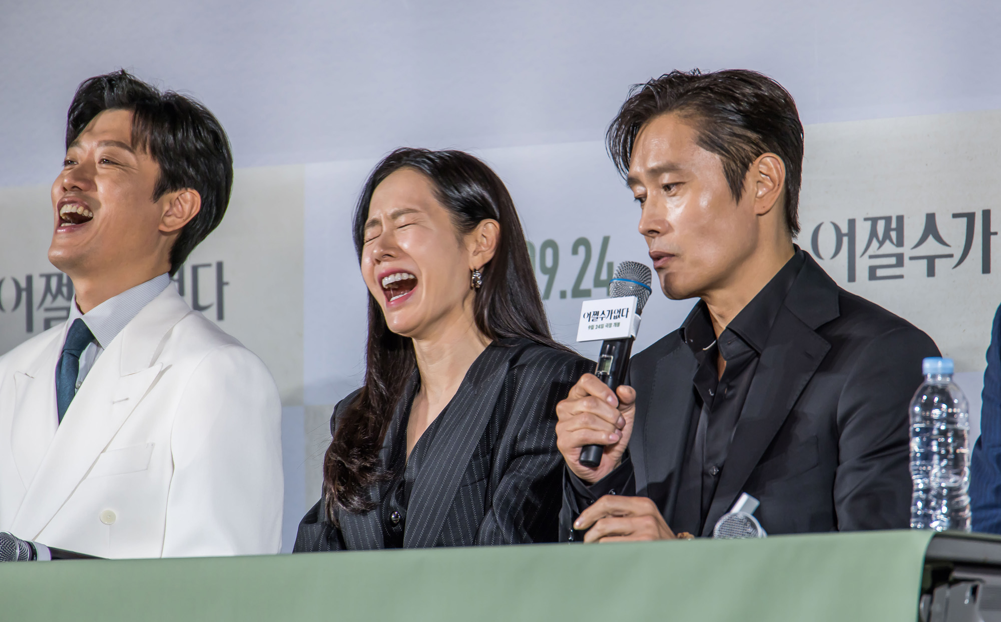 연예;영화;한국영화;어쩔수가없다;CGV아이파크몰점;박찬욱감독;이병헌;손예진;박희순;이성민;염혜란