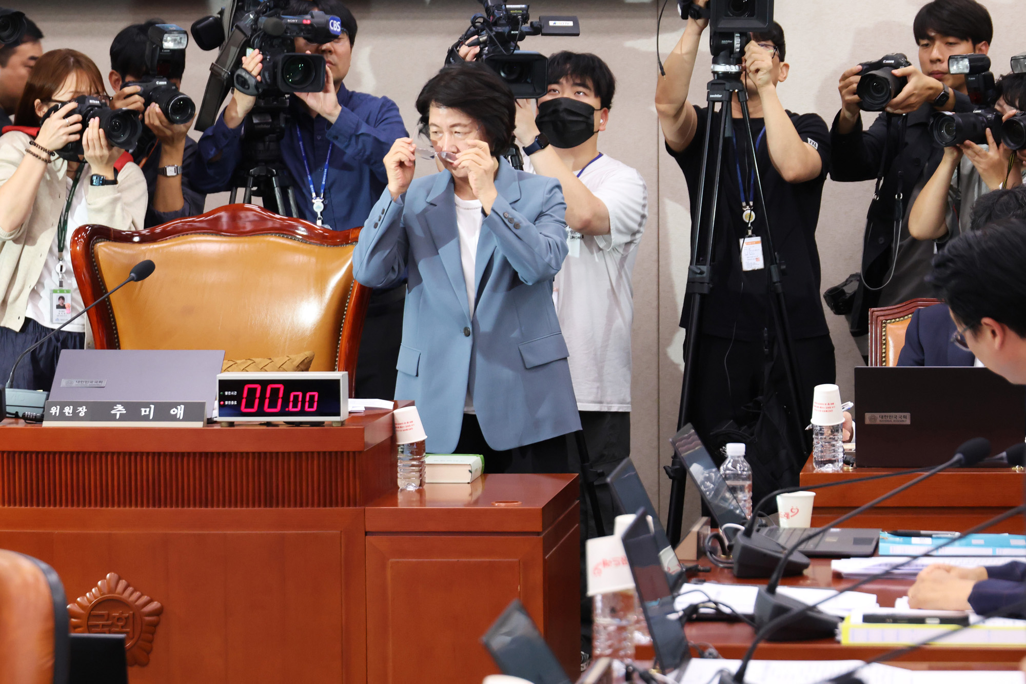 정치;국회;법제사법위원회;추미애