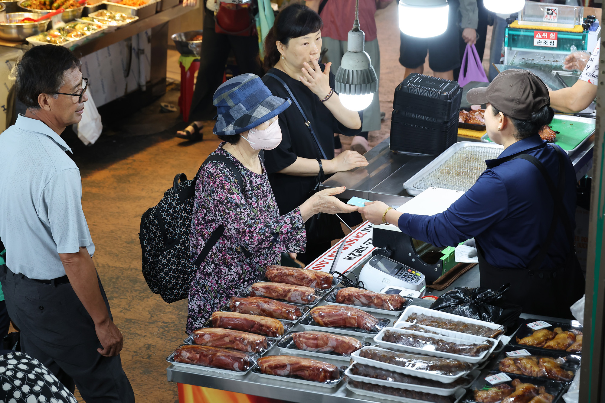 재래시장;떡집;추석;시장;못골;못골시장;장보기;음식 야채;과일;고기