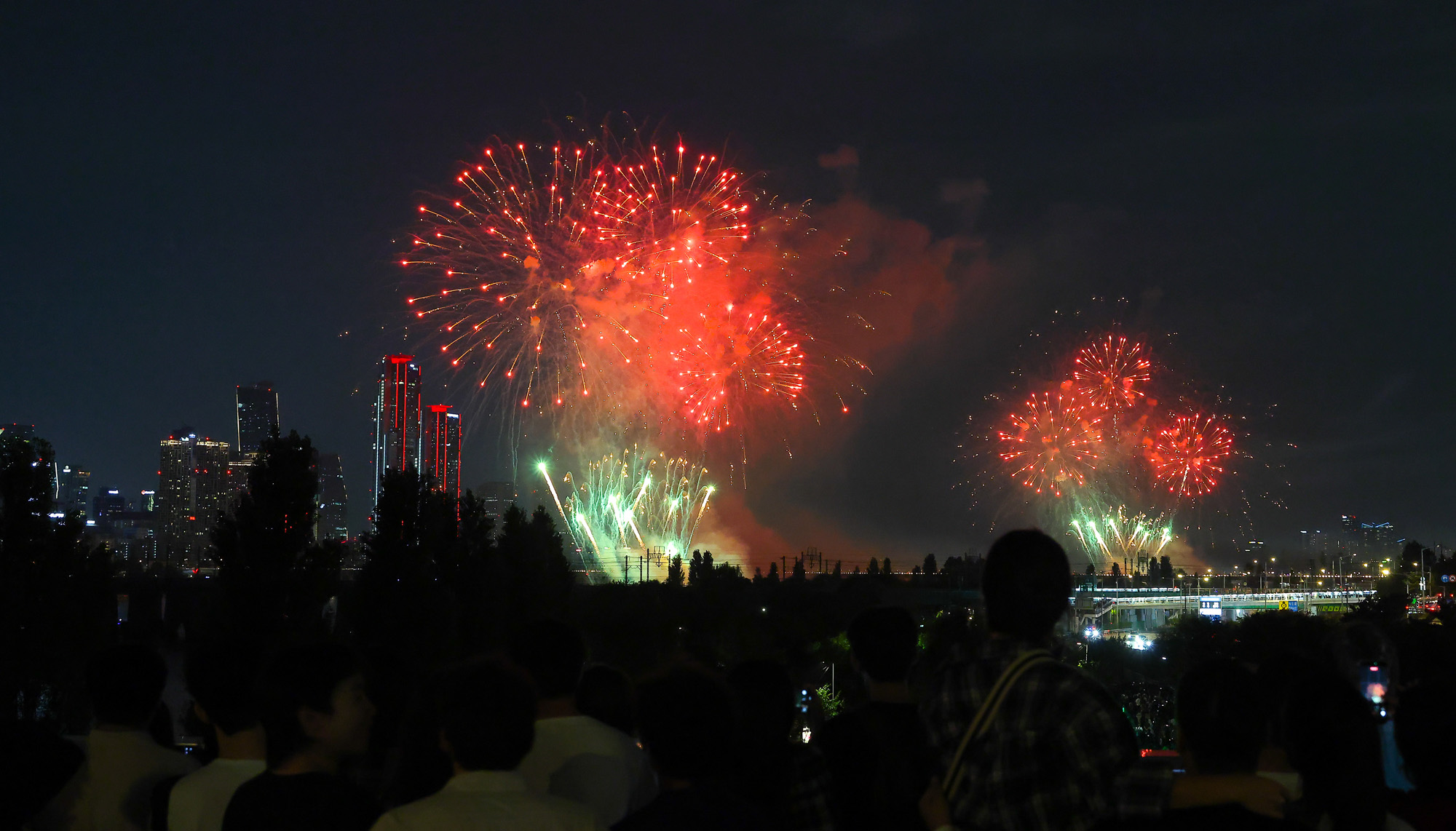 2025;서울세계불꽃축제;불꽃;한화;여의도