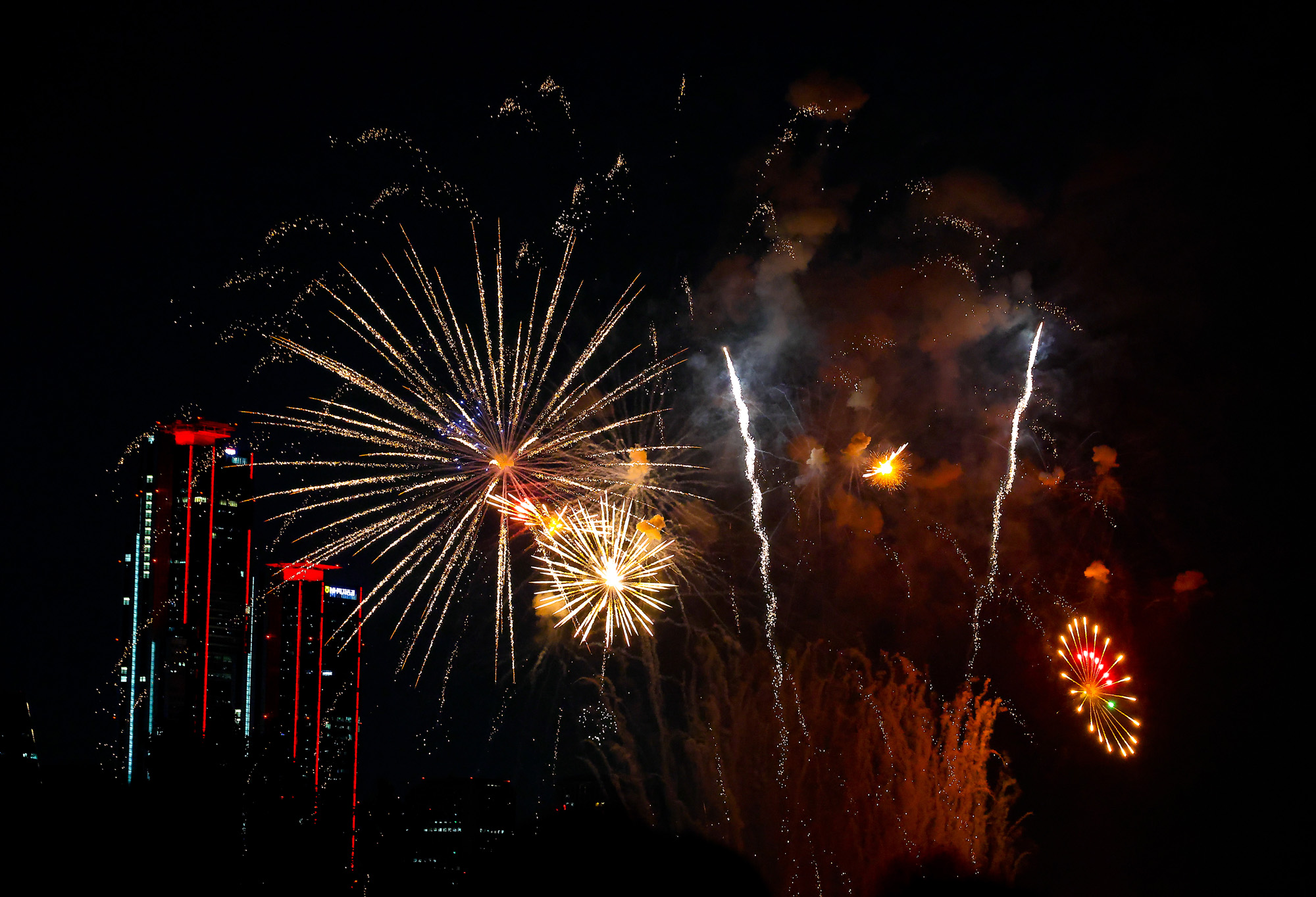 2025;서울세계불꽃축제;불꽃;한화;여의도