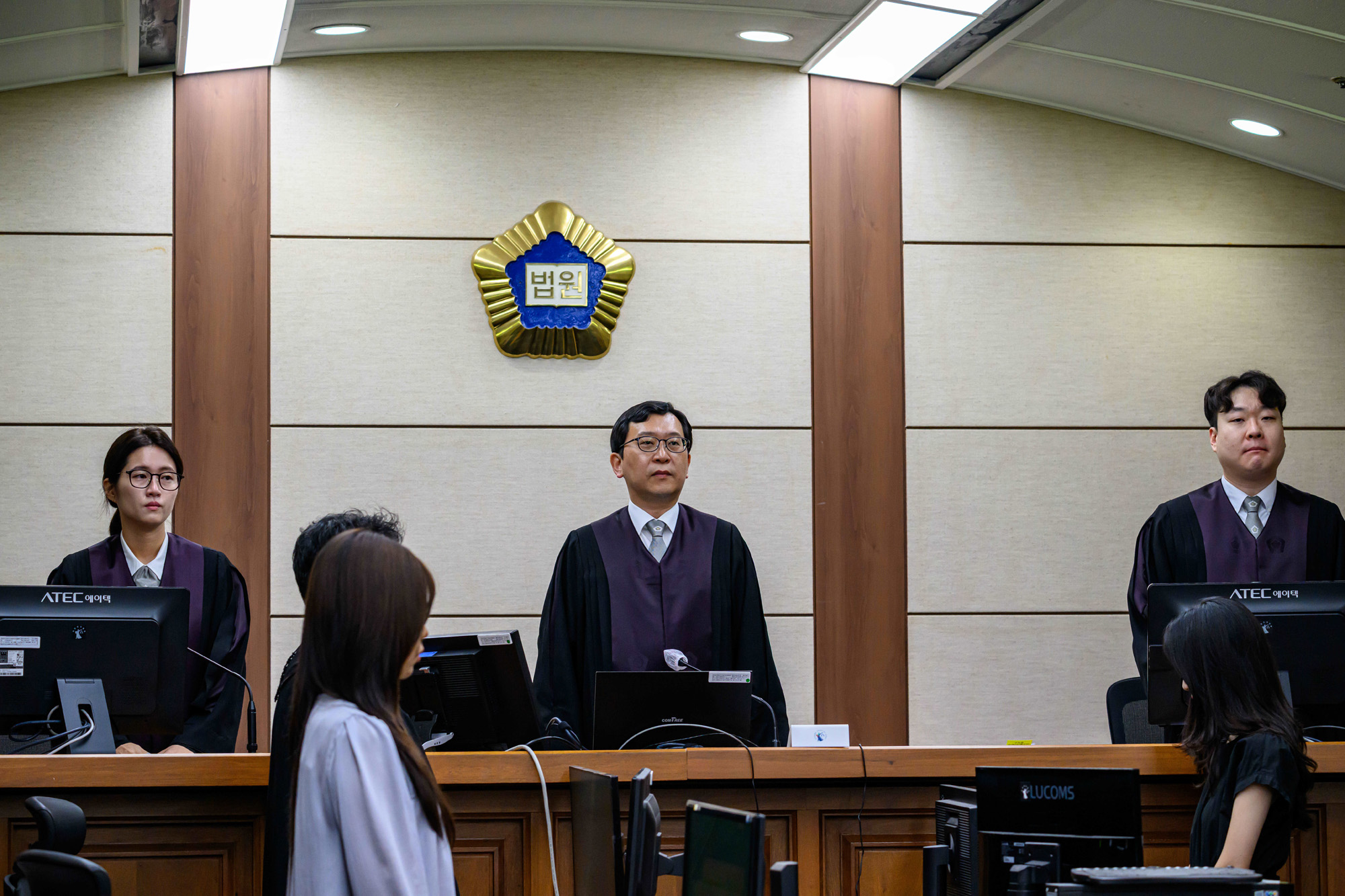 한덕수;국무총리;내란 우두머리 방조;위증;재판;서울중앙지법;서초구;이진관;형사합의33부;피고인;공판;출석