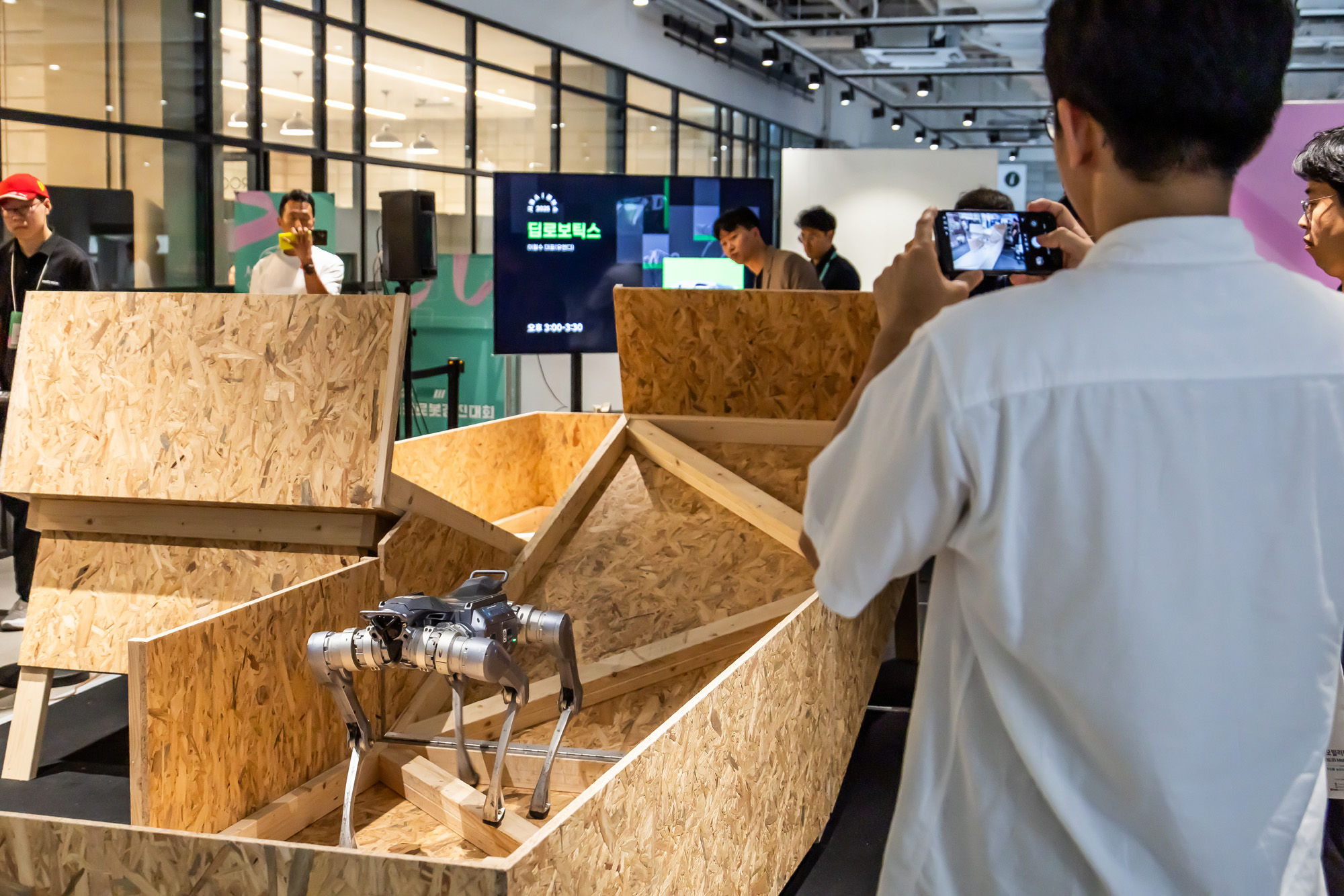 IT;행사;정보통신;로봇;첨단기술;AI;인공지능;AI로봇;서울AI로봇쇼;스마트라이프위크2025;제1회서울AI로봇쇼;코엑스