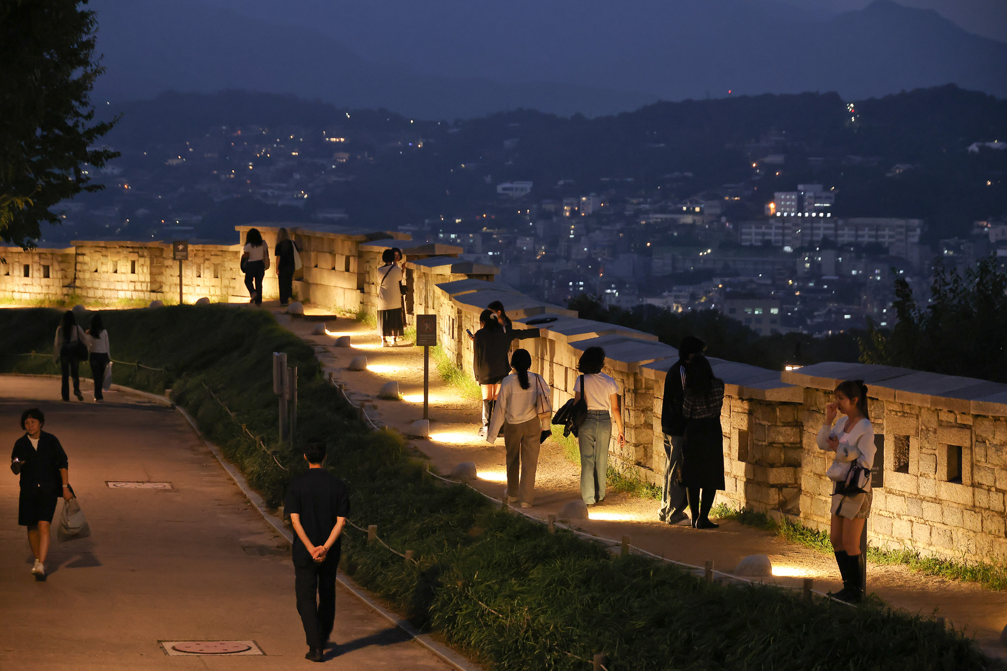 낙산공원;서울;한양도성;케데헌;네플릭스;케이팝 데몬 헌터스