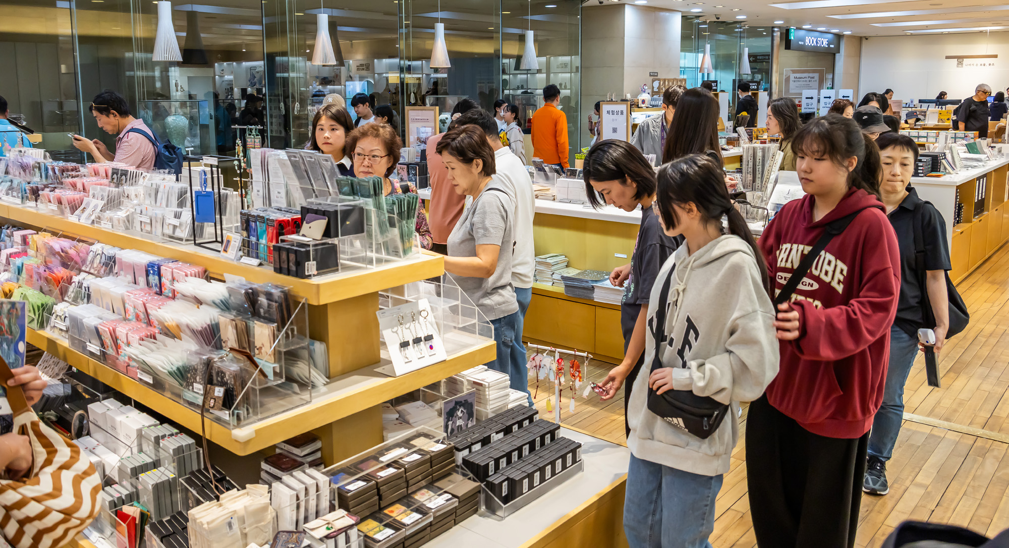 사회;문화;세태;케데헌열풍;케이팝데몬헌터스;넷플릭스케데헌;케데헌명소;국중박;국립중앙박물관;남산