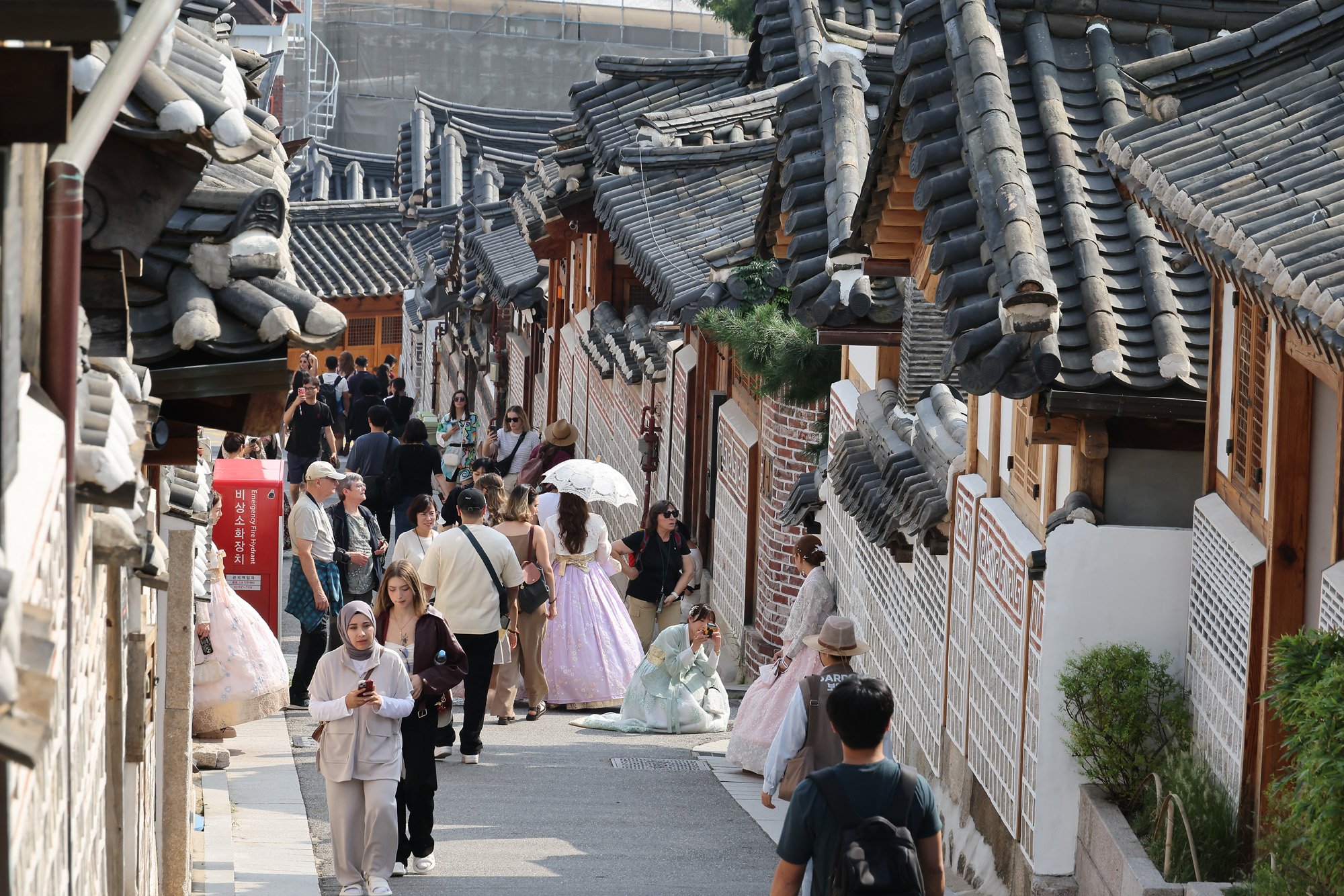 케이팝 데몬 헌터스;북촌;한옥마을;외국관광객;넷플릭스;에니메이션;케데헌