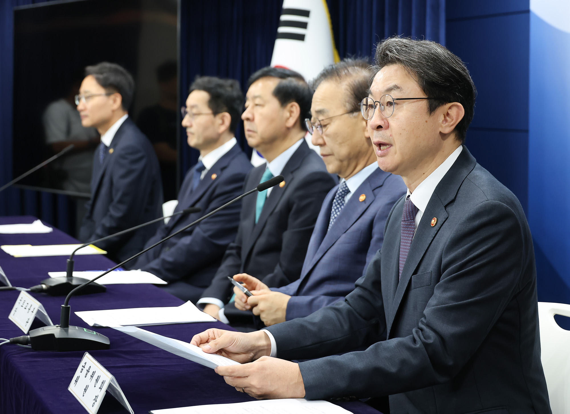 주택시장;안정화;합동 브리핑;구윤철 경제부총리;임광현 국세청장;김윤덕 국토교통부장관;이억원 금융위원장;윤창렬 국무조정실장;부동산;주택;대출