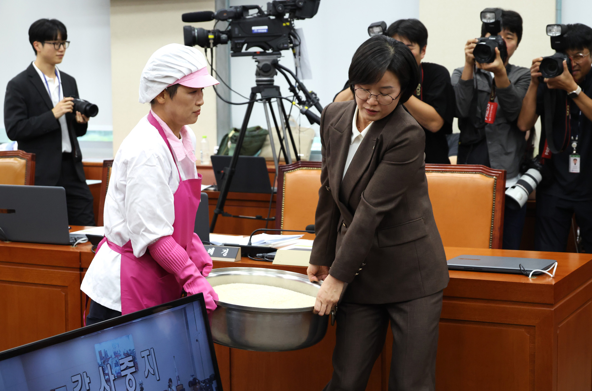 정치;국회;국정감사;국감;기후에너지환경고용노동위원회;고뇽노동부;정혜경