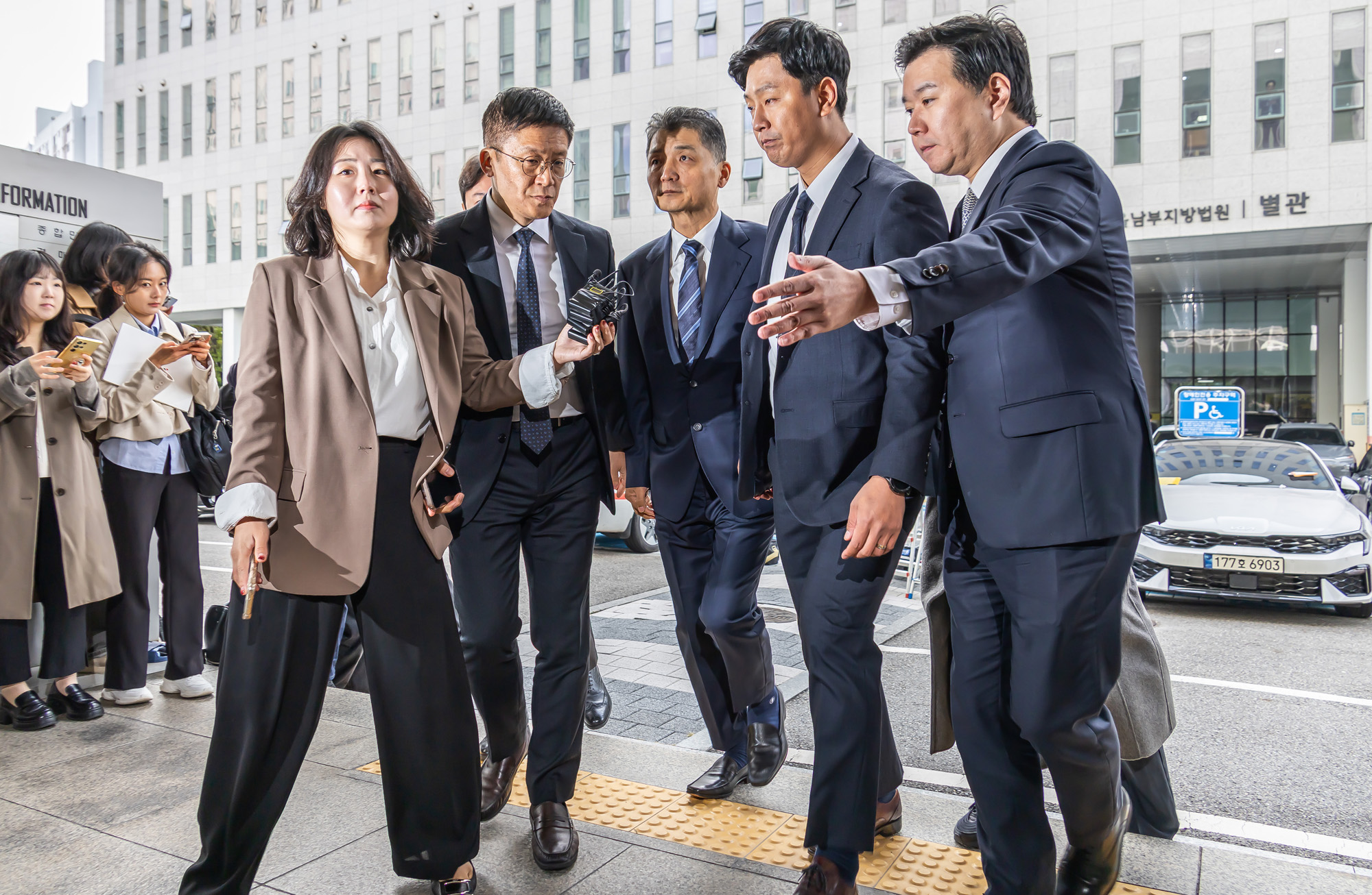 사회;경제;기업;카카오;카카오창업자;김범수;카카오김범수경영쇄신위원장;김범수SM시세조종;서울남부지방법원