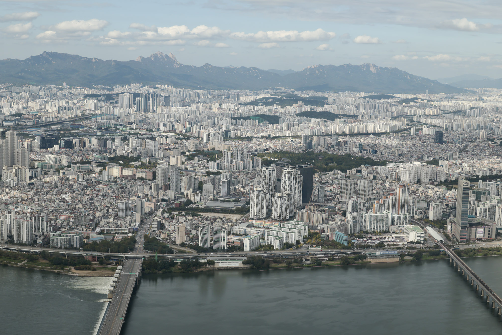 아파트;서울시내;아파트전경;아파트단지;롯데타워전망대;서울스카이