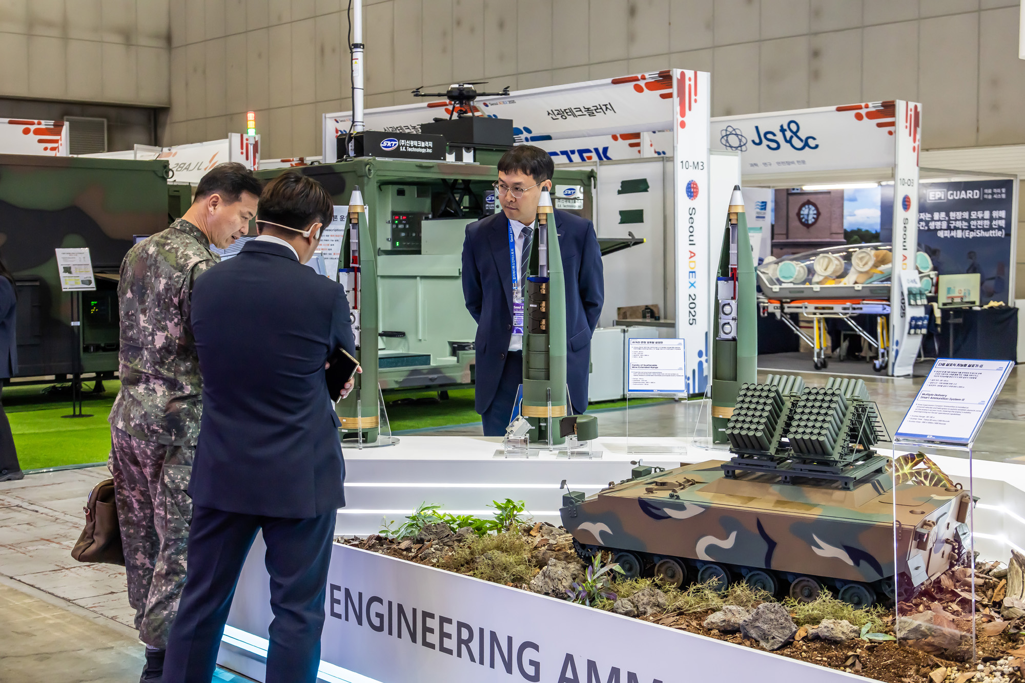 경제;행사;전시회;ADEX2025;서울국제항공우주및방위산업전시회;방산업체;국방전시회;군용무기전시회;서울방위산업전시회