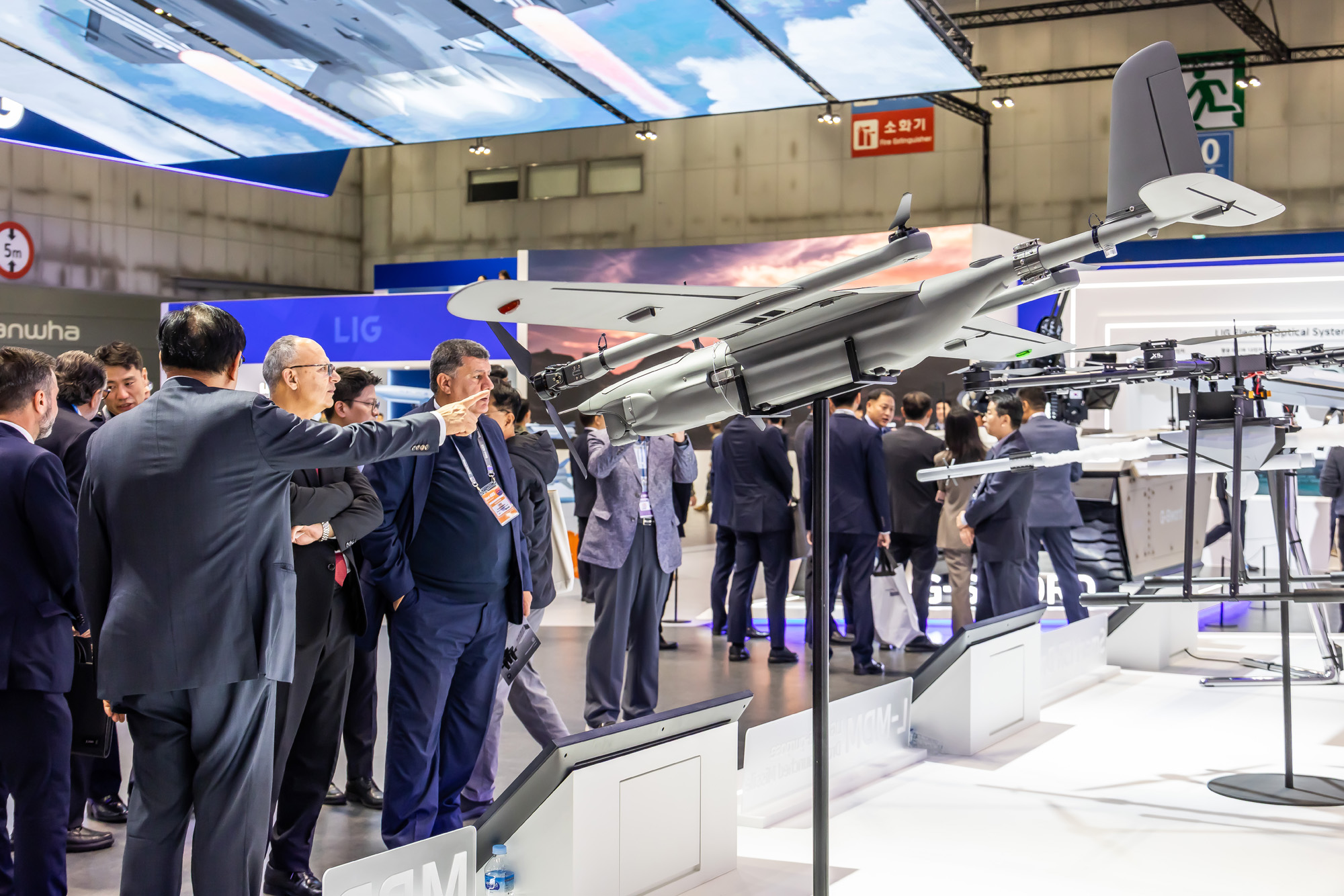 경제;행사;전시회;ADEX2025;서울국제항공우주및방위산업전시회;방산업체;국방전시회;군용무기전시회;서울방위산업전시회