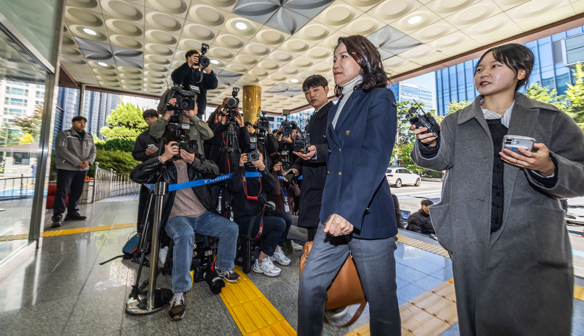 사회;인물;이진숙;이진숙전방송통신위원장;이진숙경찰3차조사;서울영등포경찰서;이진숙공직선거법국가공무원법위반혐의