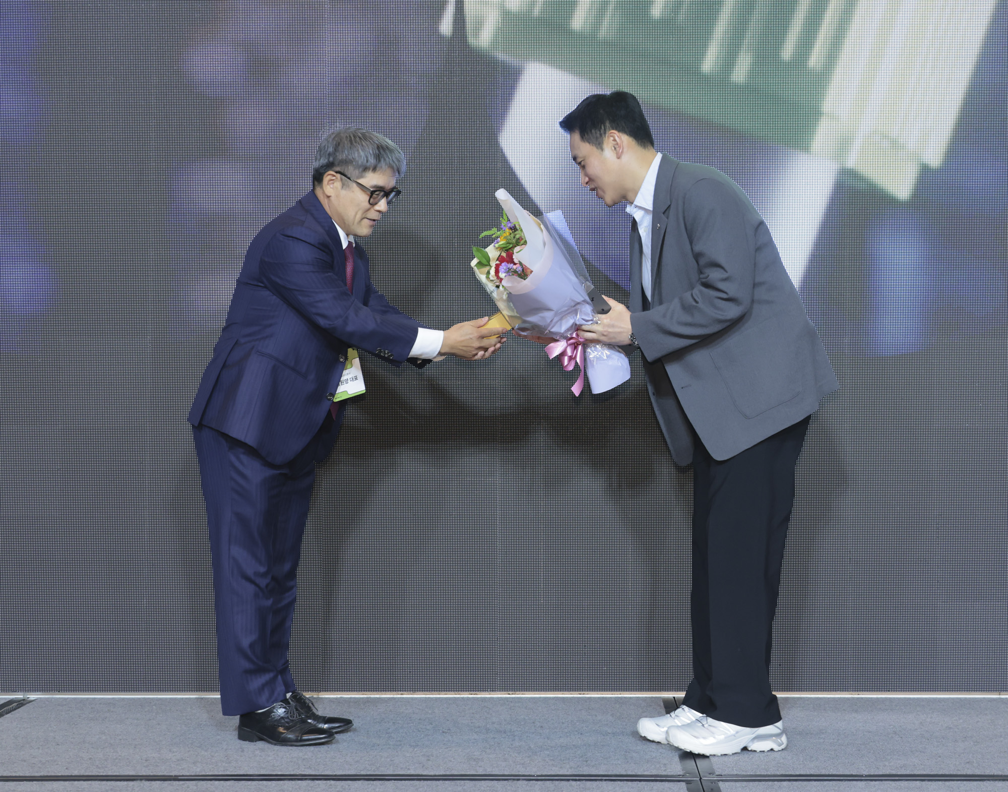 브랜드비즈;시상식;수상;브랜드시상;브랜드수상;브랜드상;비즈한국;브랜드비즈2025;컨퍼런스