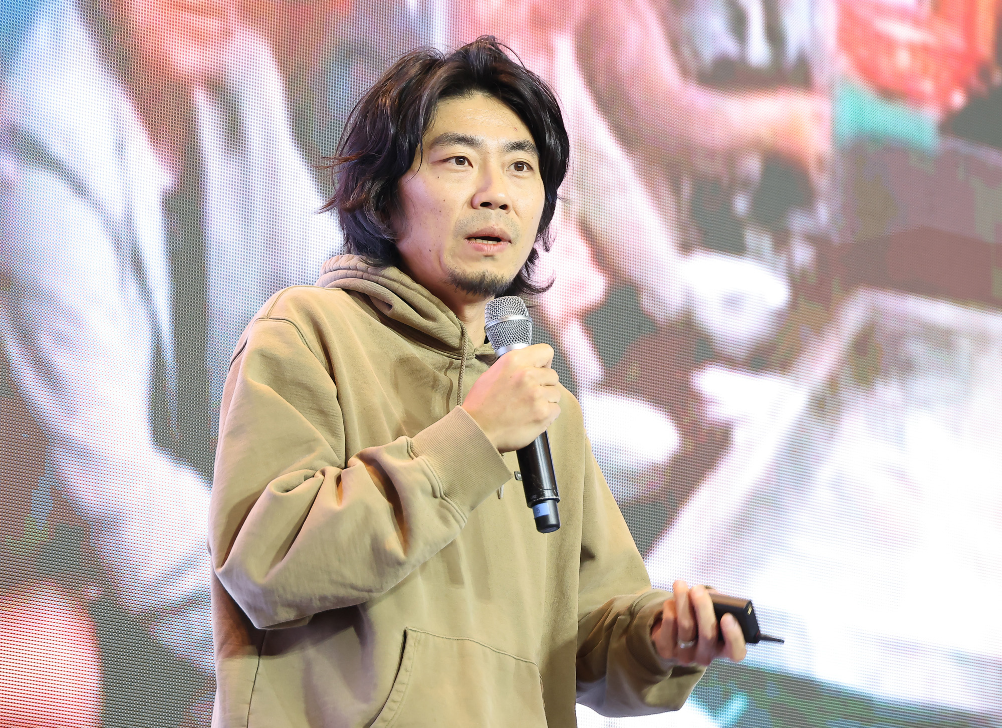 비즈한국;브랜드비즈;컨퍼런스;2025;포시즌스;커피;푸하하하 프랜즈;윤한진;윤한진공동대표