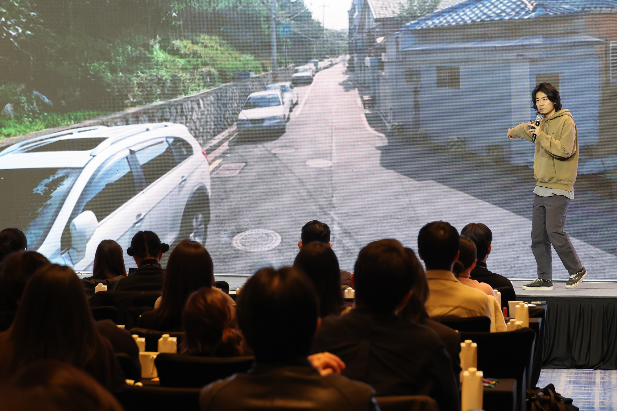 비즈한국;브랜드비즈;컨퍼런스;2025;포시즌스;커피;푸하하하 프랜즈;윤한진;윤한진공동대표