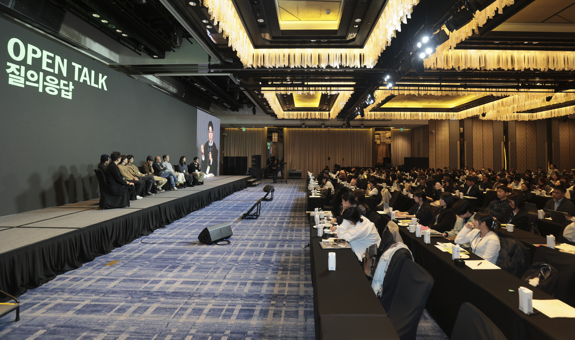 비즈한국;브랜드비즈;컨퍼런스;대담;질의응답