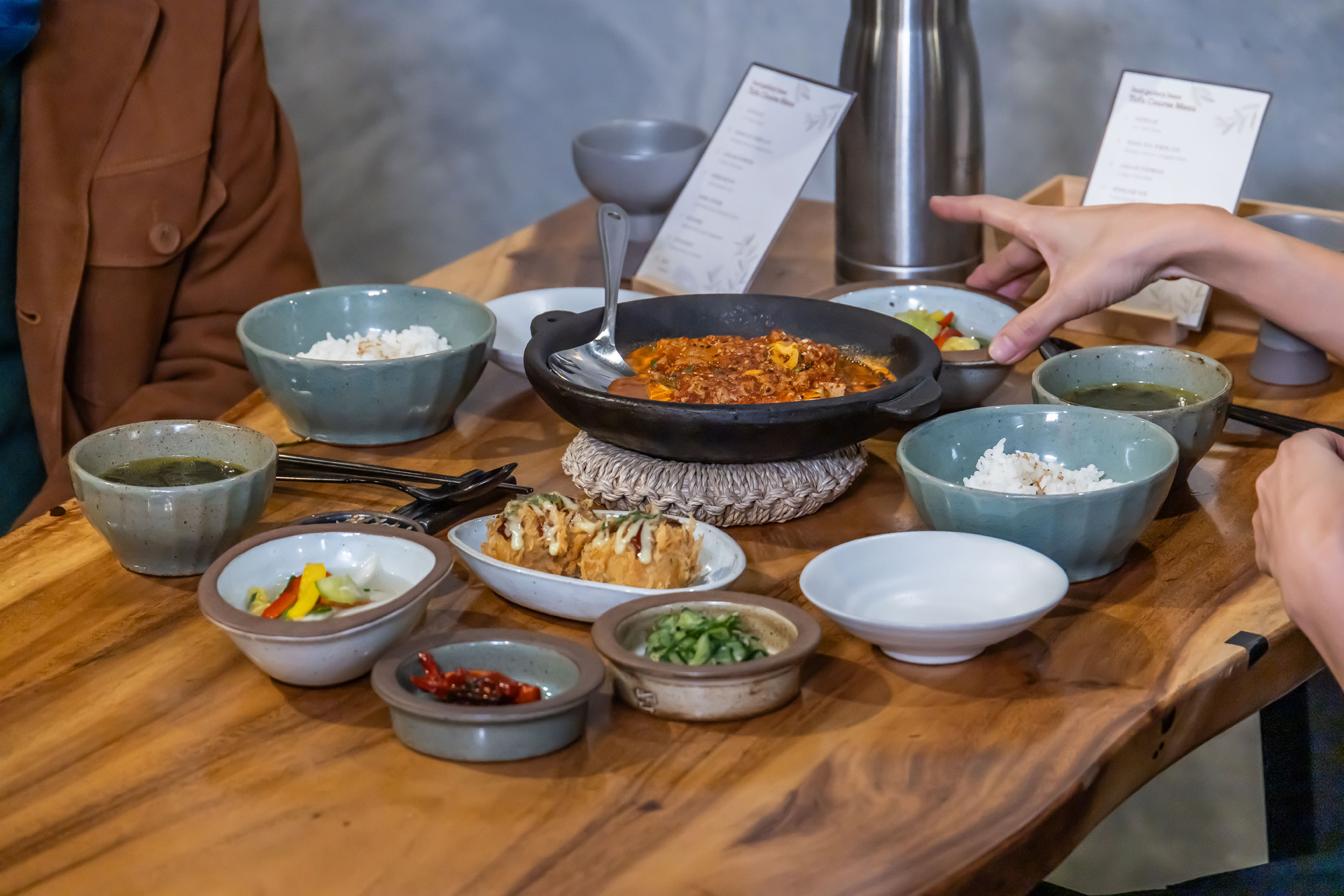 방송;연예;우먼센스;TV조선;식객허영만의백반기행현장스케치;만화가허영만;허영만백반기행촬영