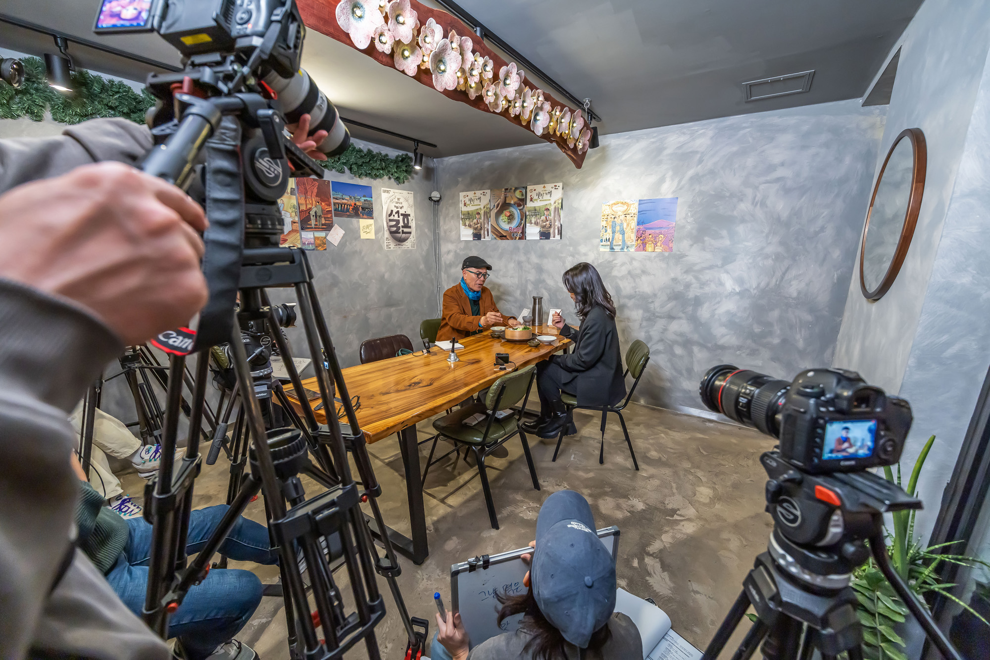 방송;연예;우먼센스;TV조선;식객허영만의백반기행현장스케치;만화가허영만;허영만백반기행촬영