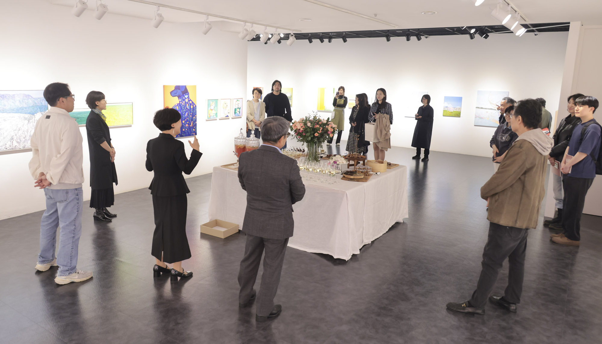 한국미술응원프로젝트;KAUP;작가회의;비즈한국