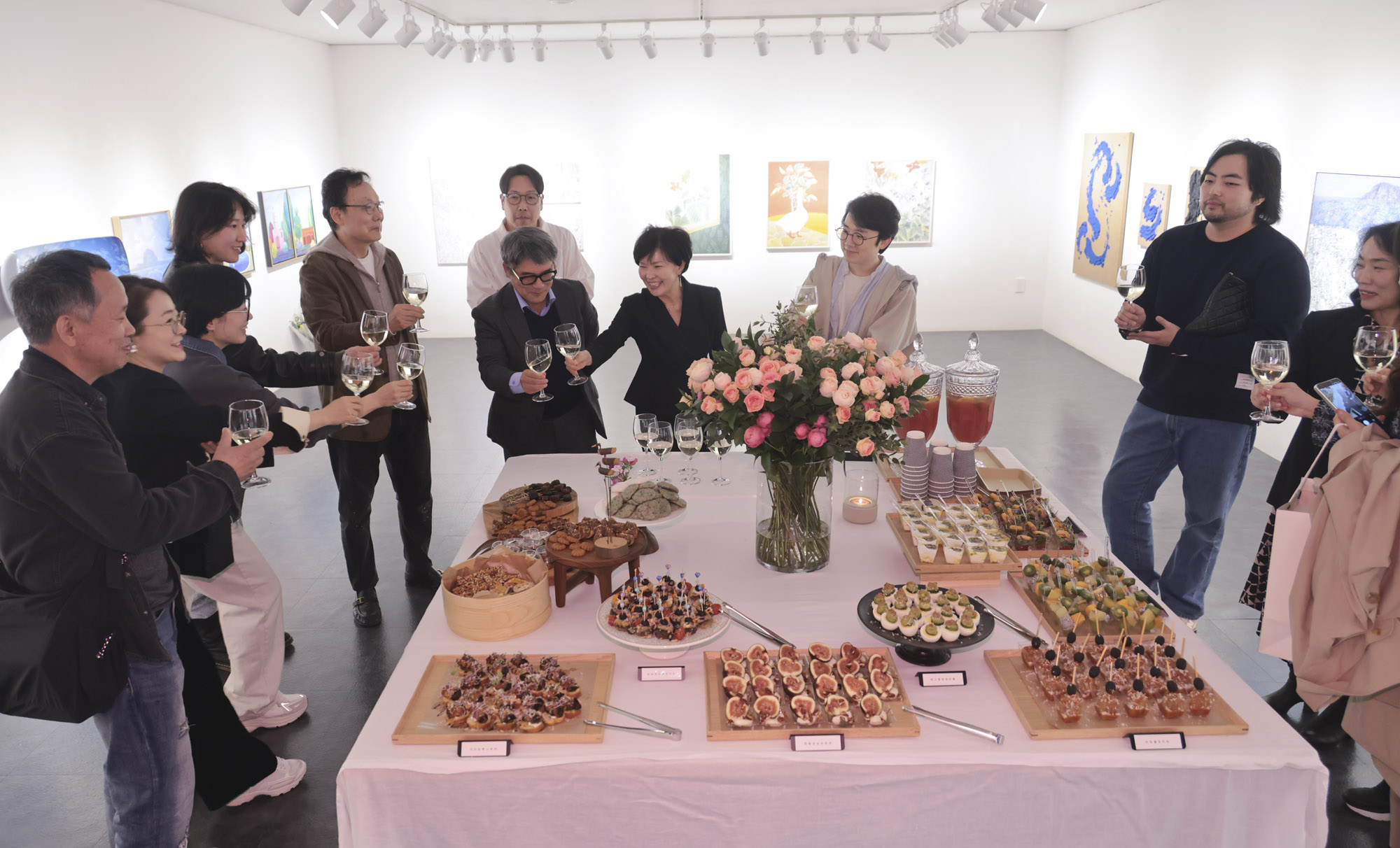 한국미술응원프로젝트;KAUP;작가회의;비즈한국